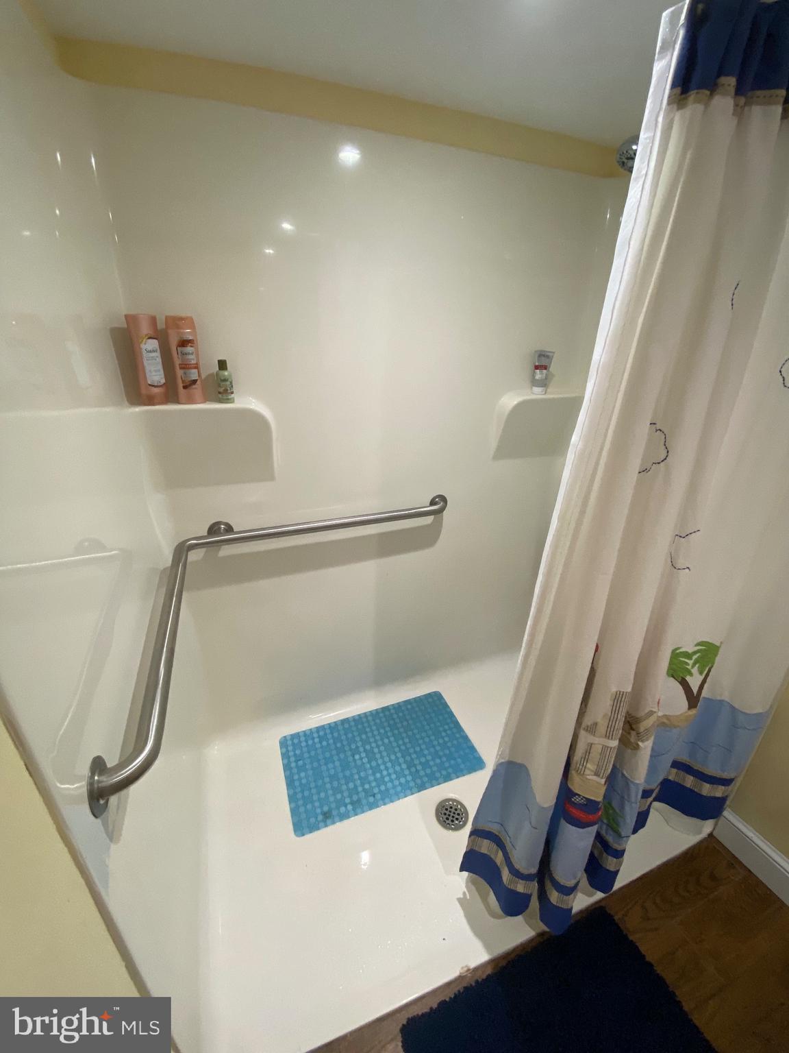 SMITH ISLAND - Residential