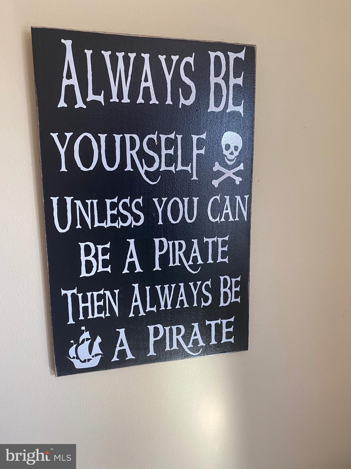 SMITH ISLAND - Residential