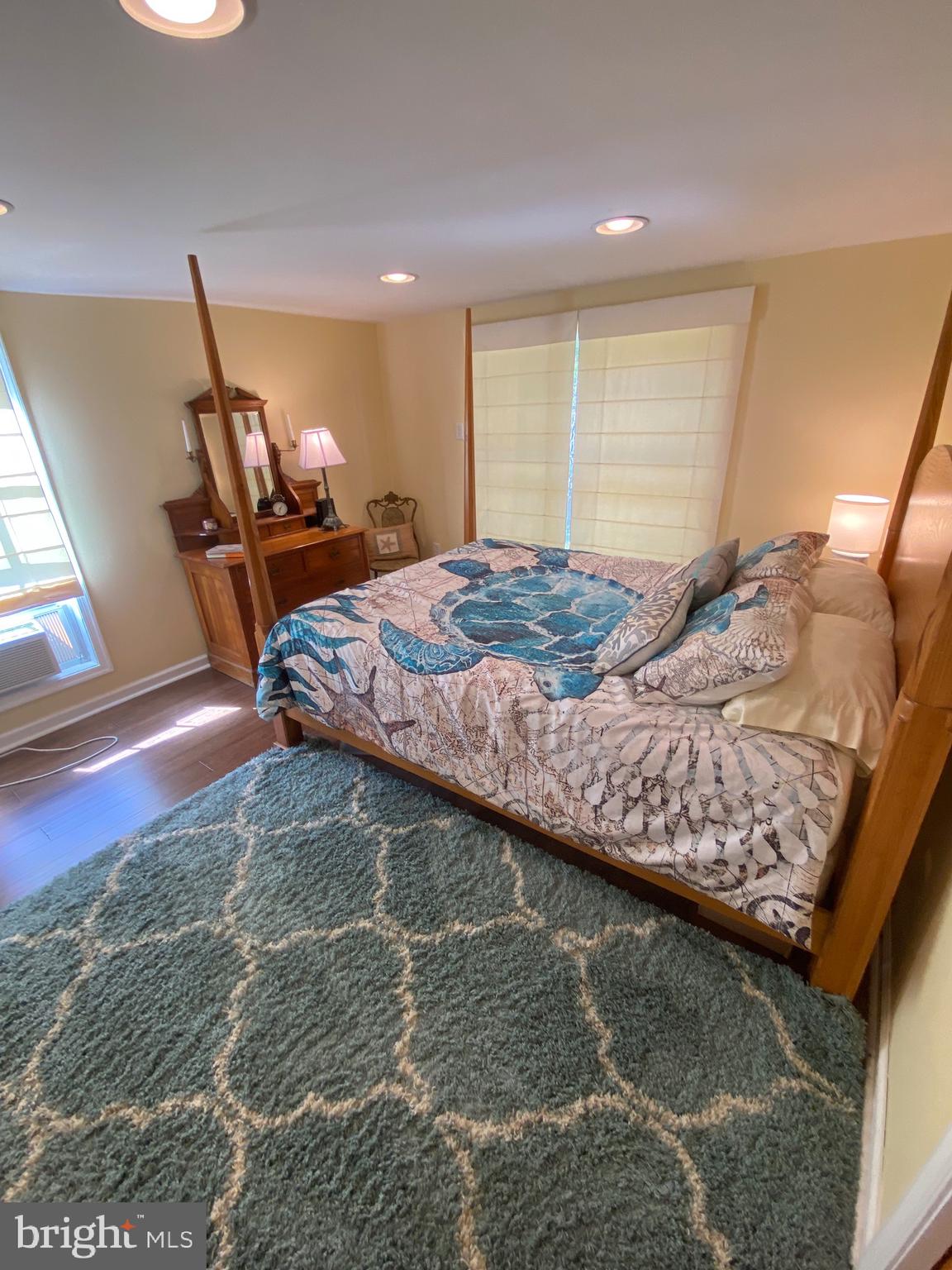 SMITH ISLAND - Residential