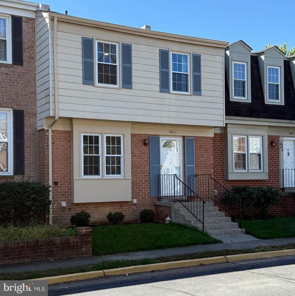 Photo of 9911 Longford Court, VIENNA, VA 22181 (MLS # VAFX2273704)