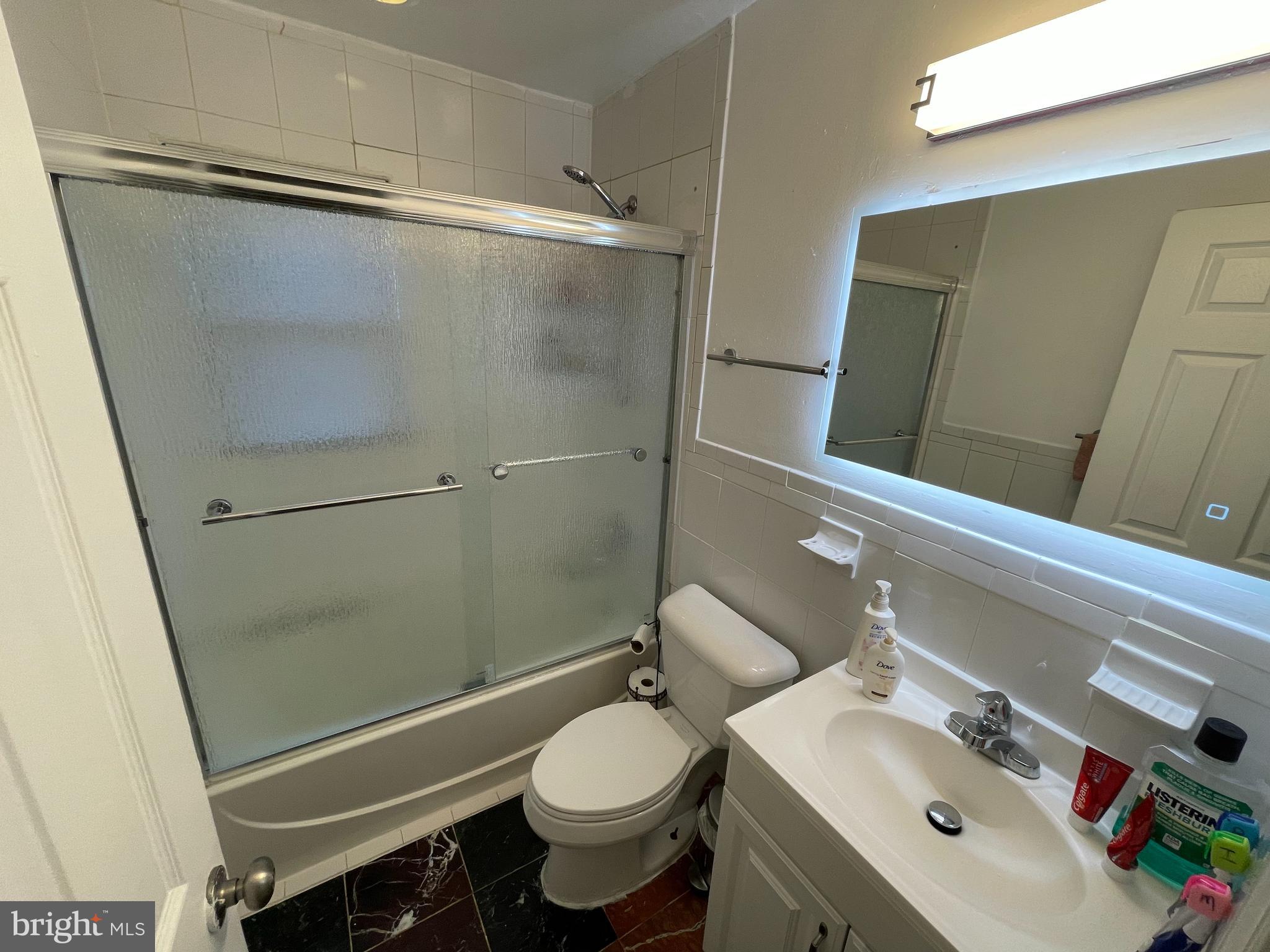 JORDAN MANOR - Residential