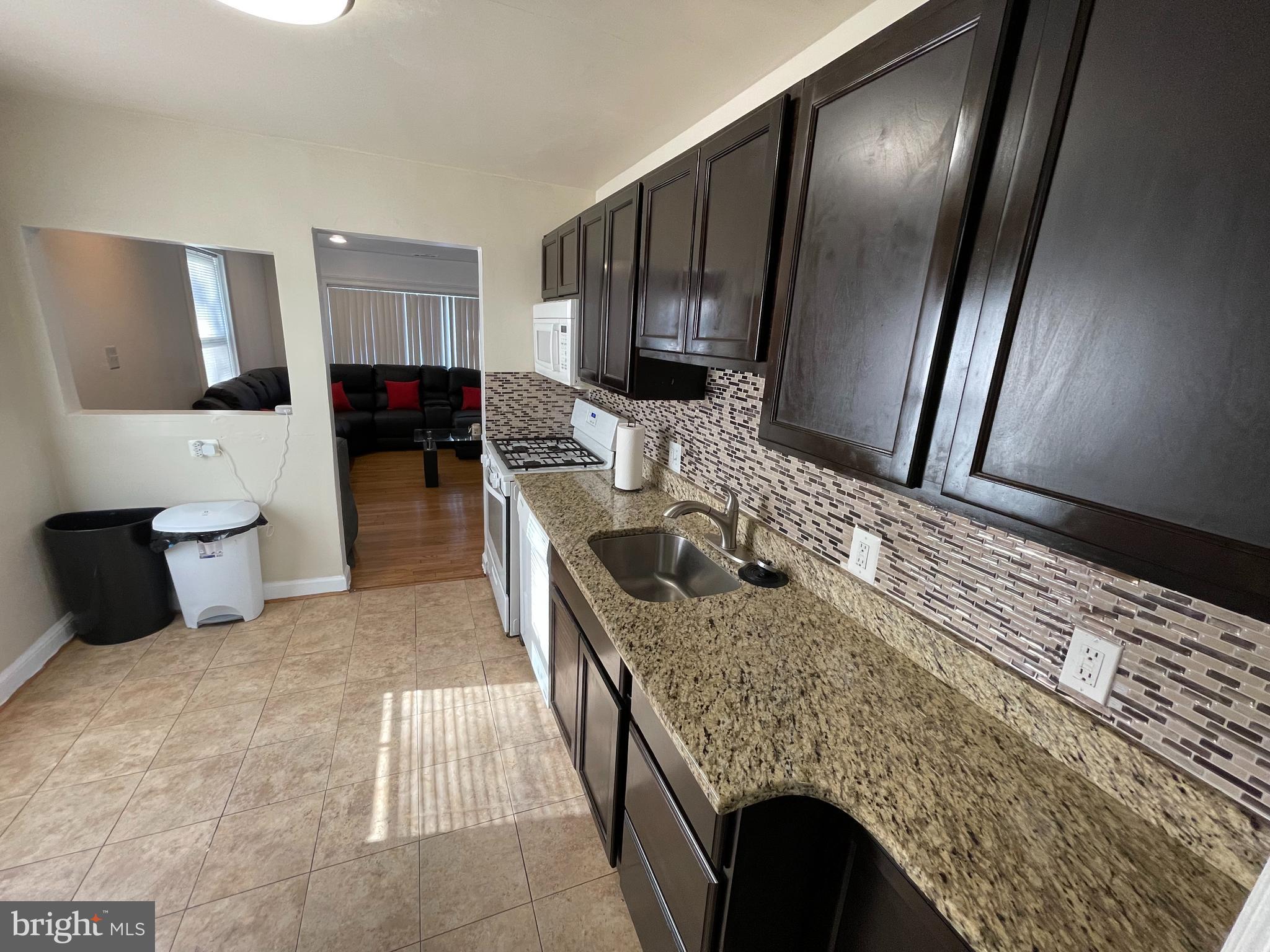 JORDAN MANOR - Residential