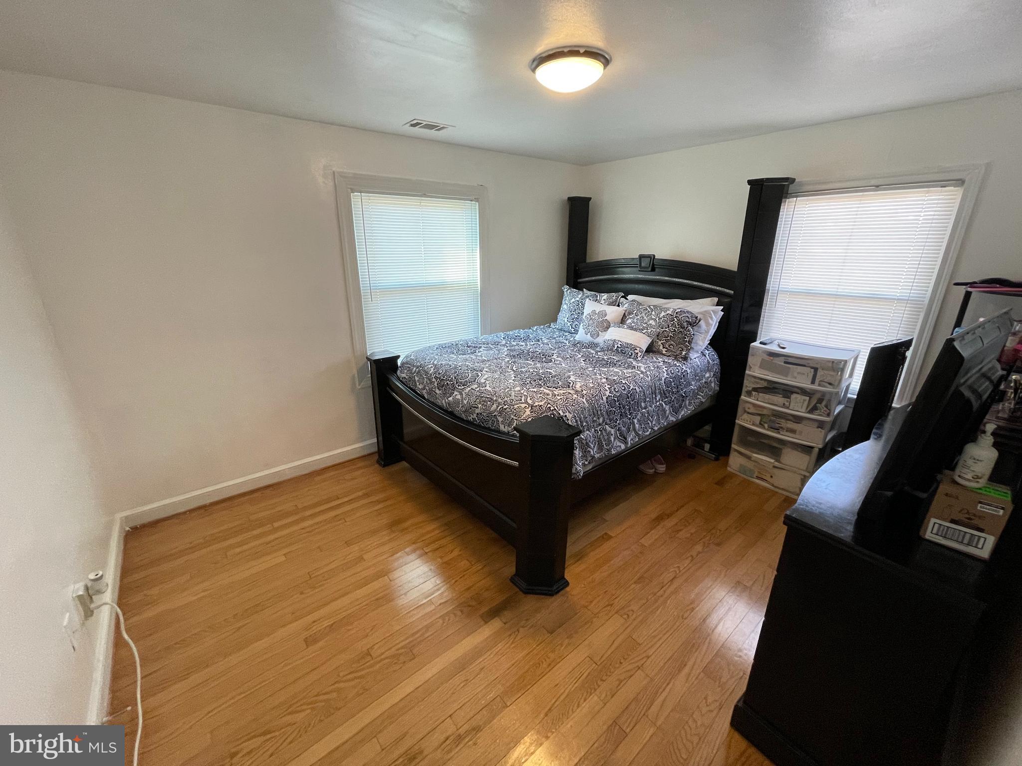 JORDAN MANOR - Residential