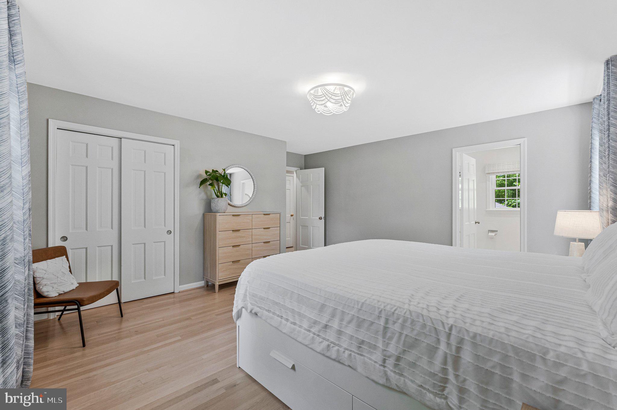 RESTON - Residential