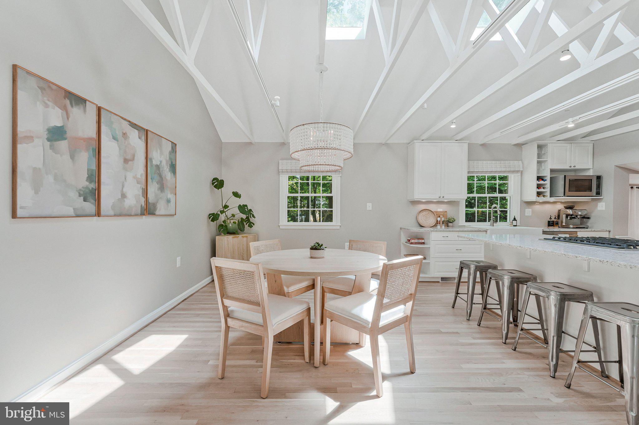 RESTON - Residential