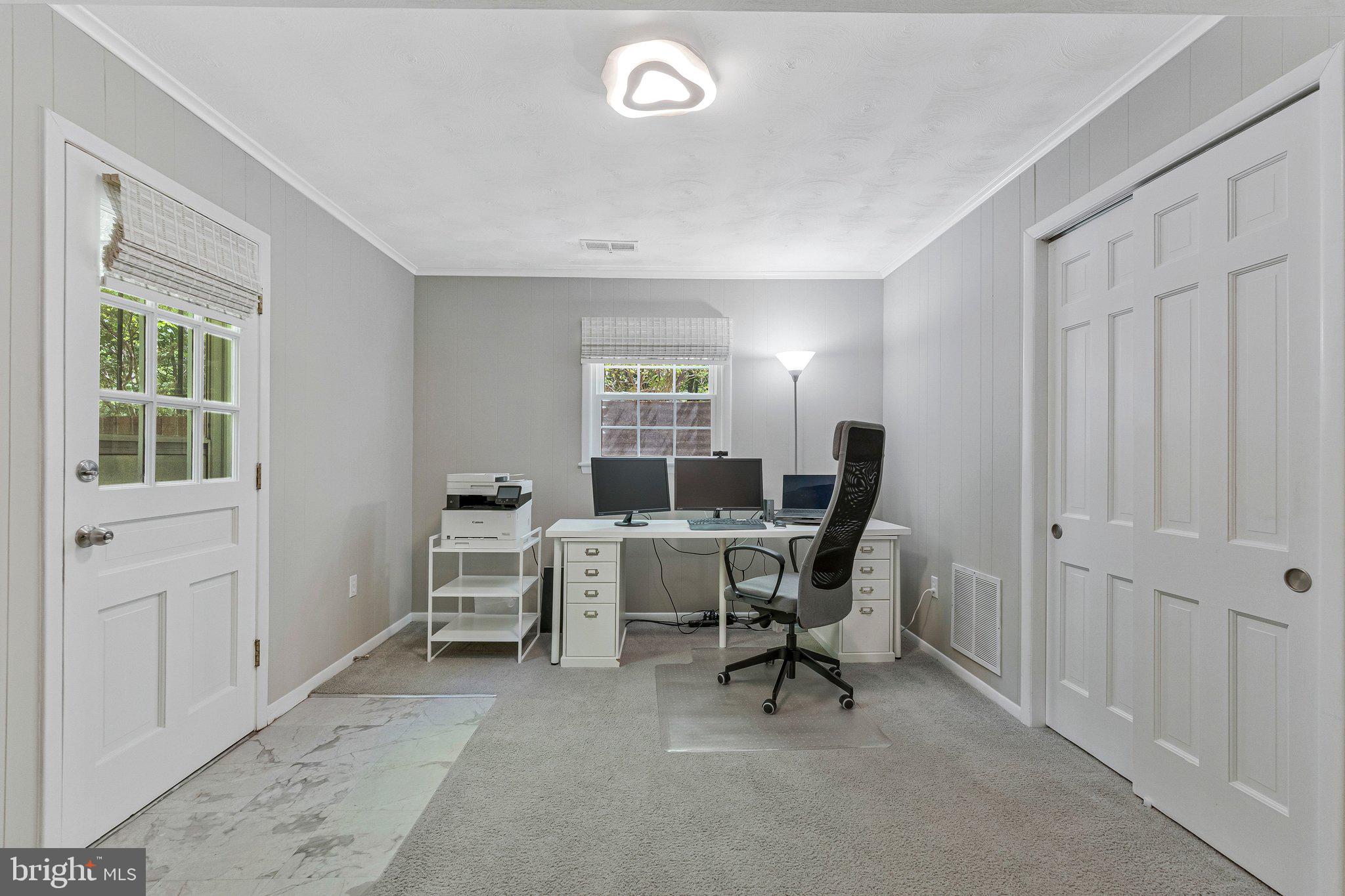 RESTON - Residential