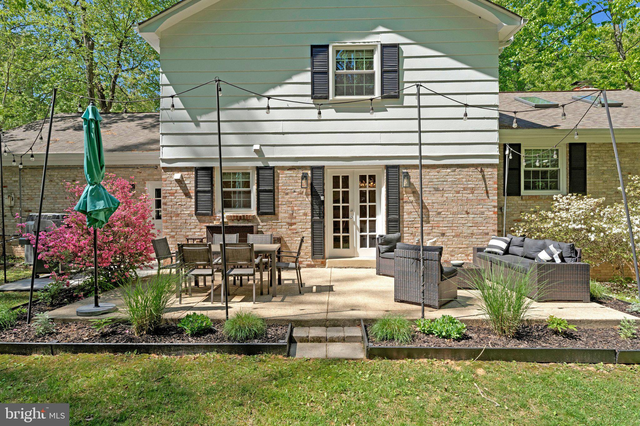 RESTON - Residential