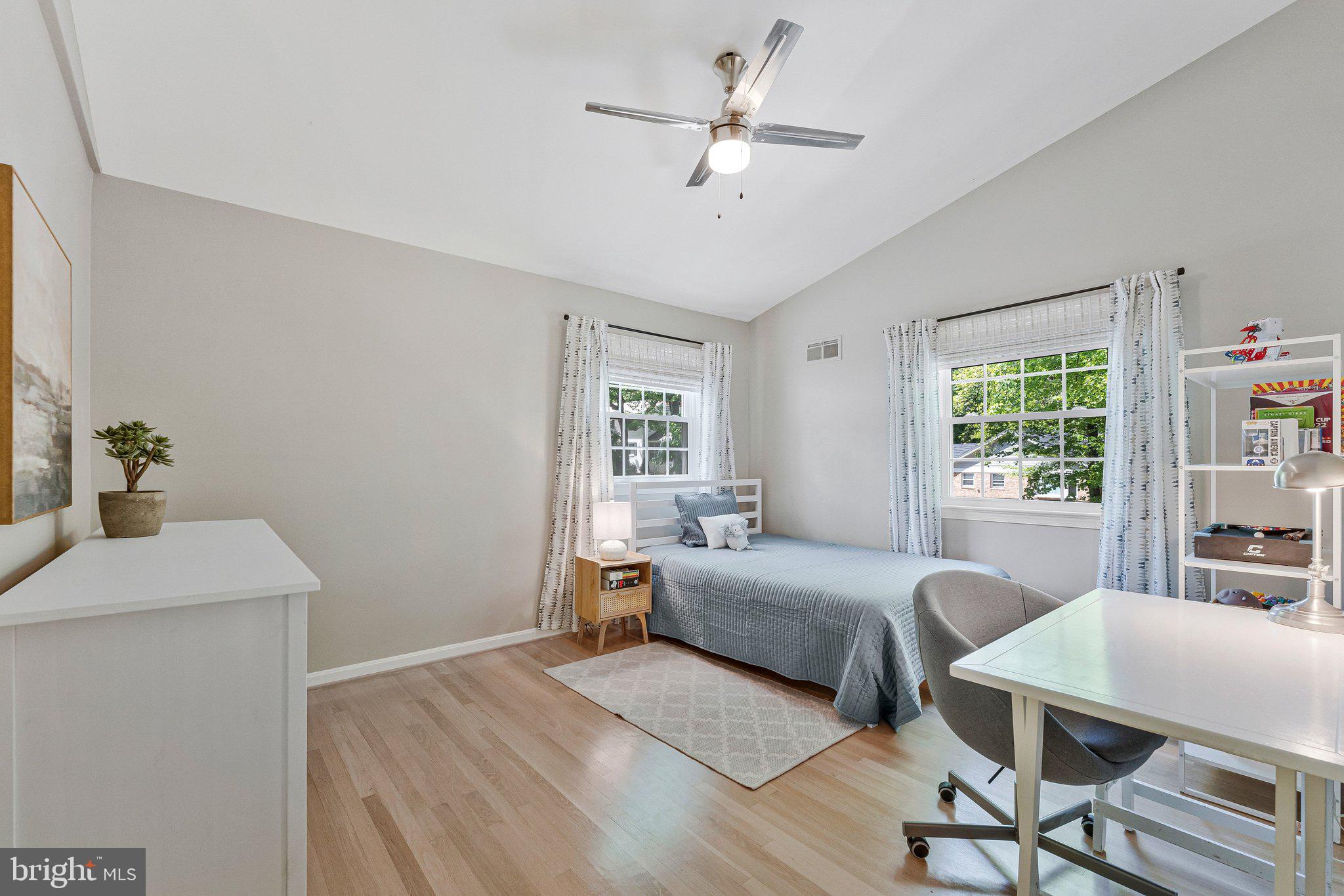 RESTON - Residential