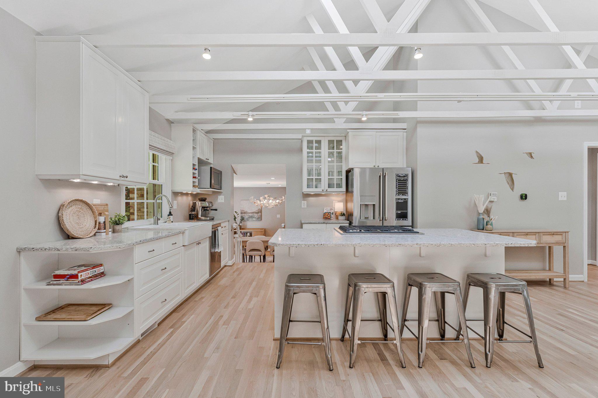 RESTON - Residential