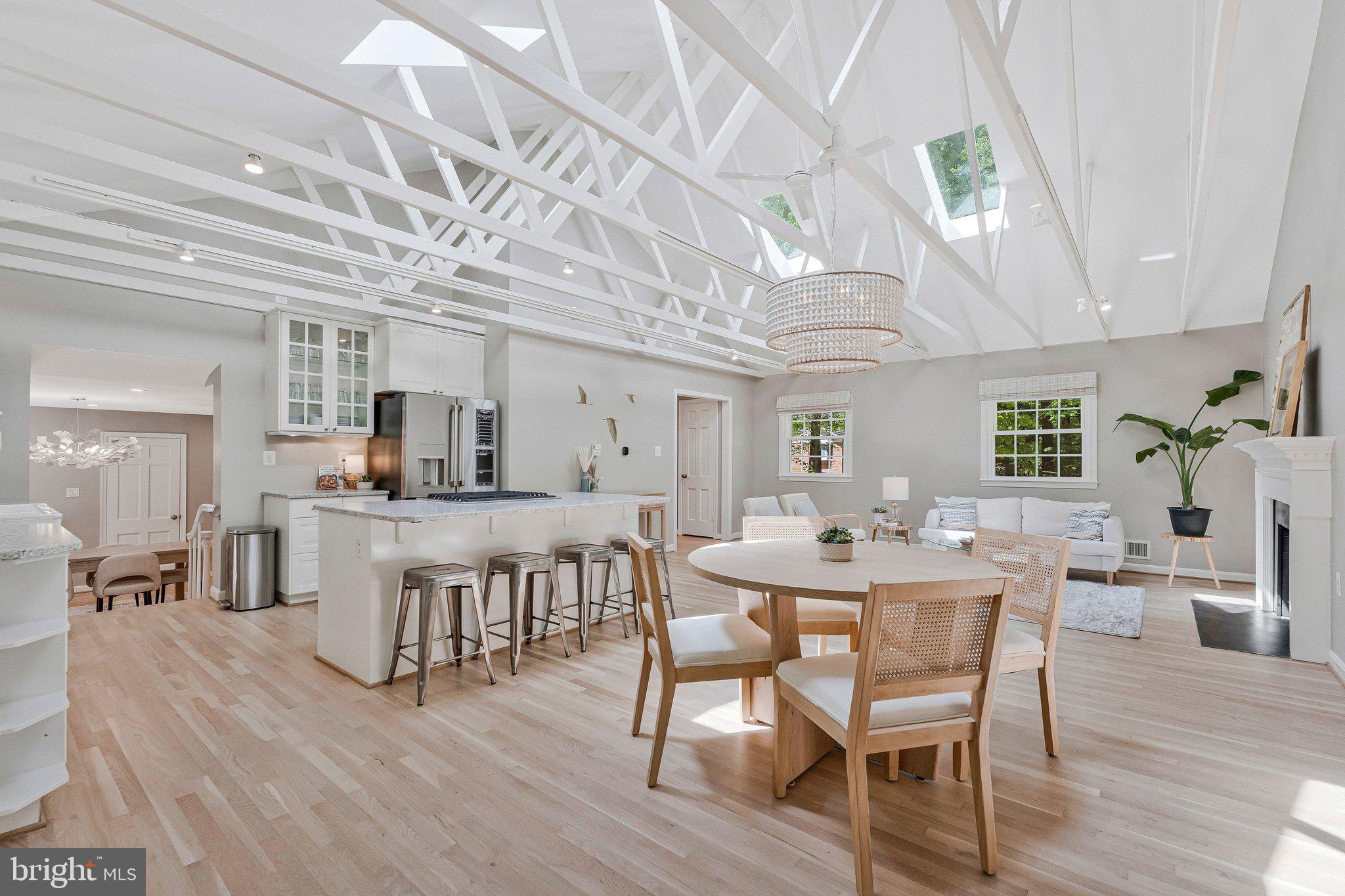RESTON - Residential