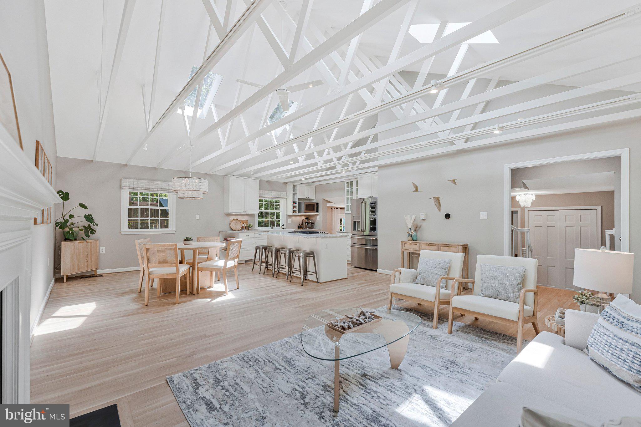 RESTON - Residential