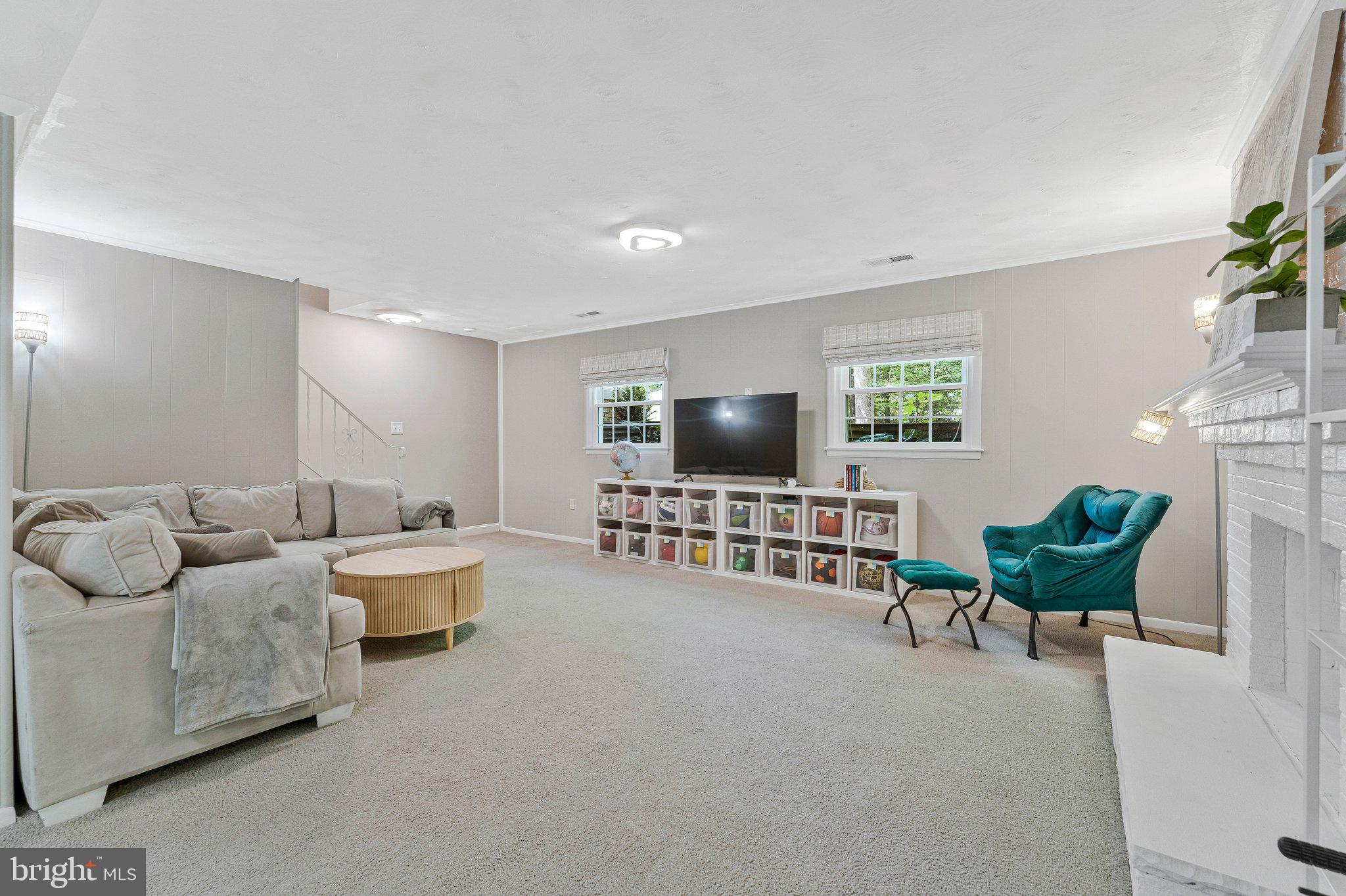 RESTON - Residential