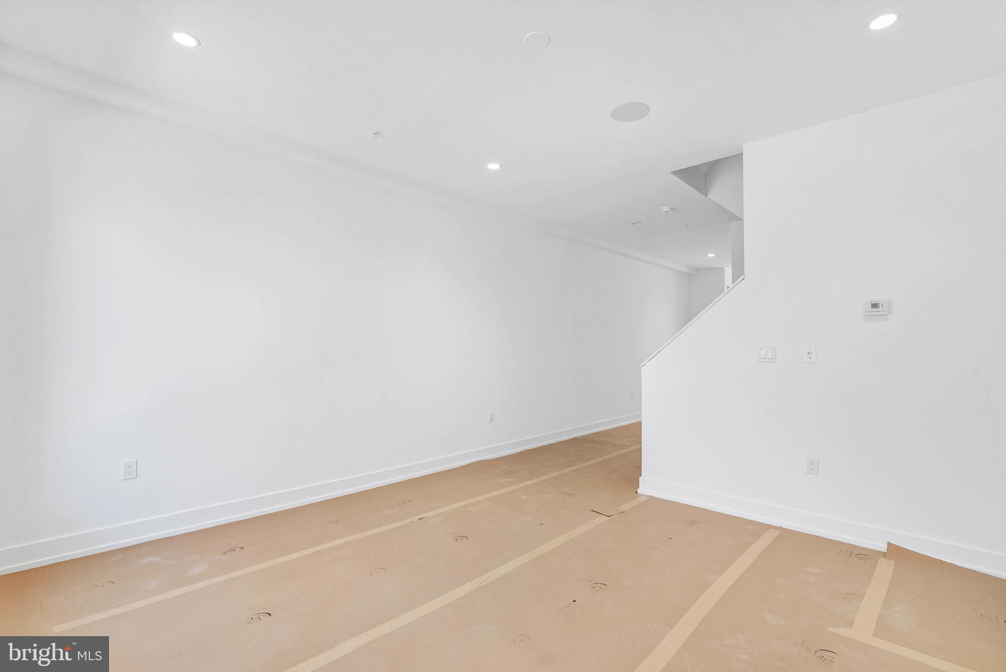 600 FAIRMOUNT AVENUE H2 - UPPER