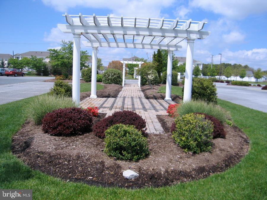 CEDAR BAY - Residential