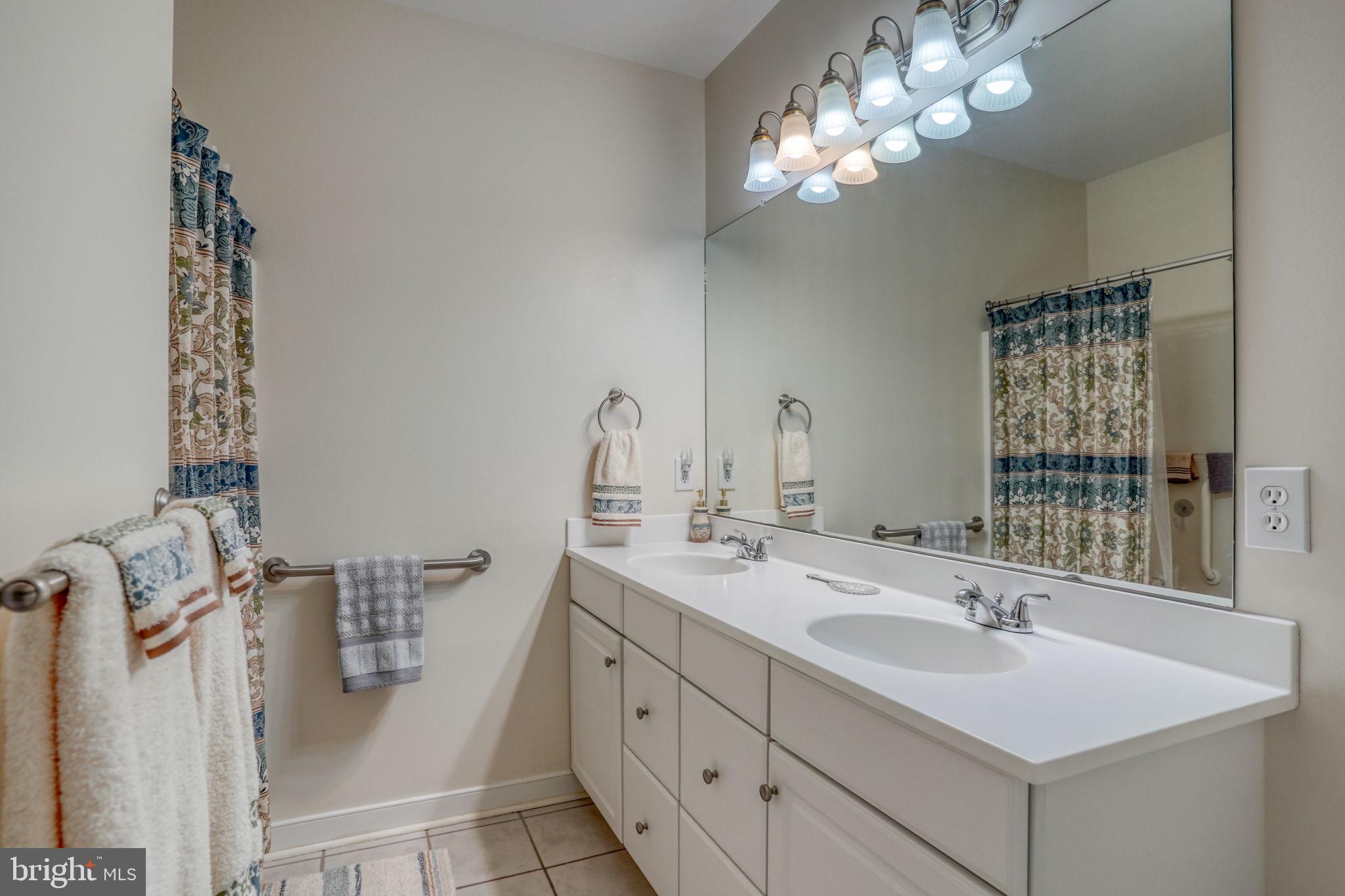 CEDAR BAY - Residential