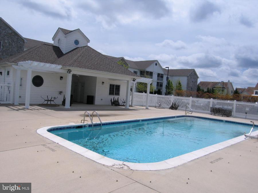 CEDAR BAY - Residential