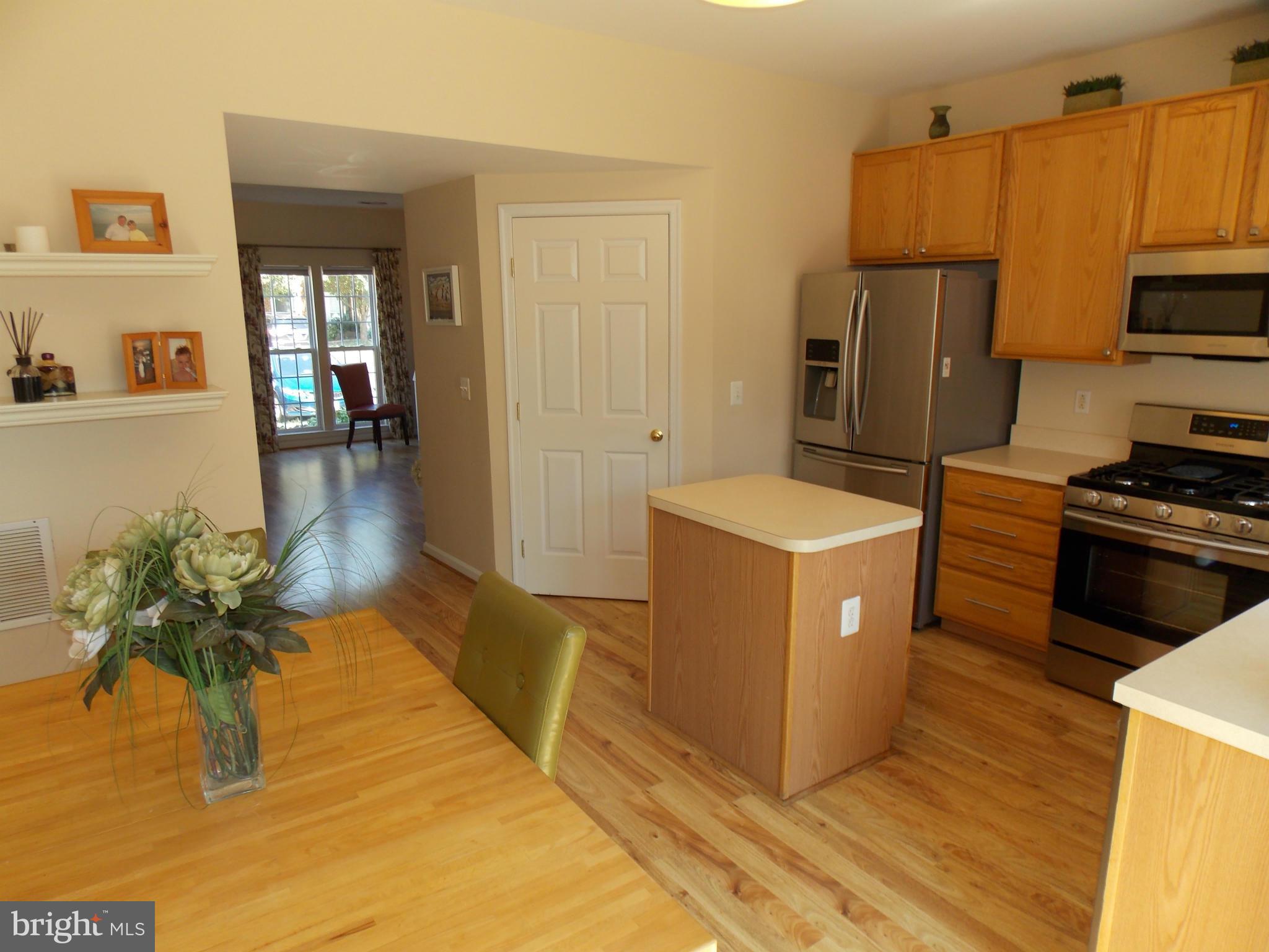 ASHBURN VILLAGE - Residential