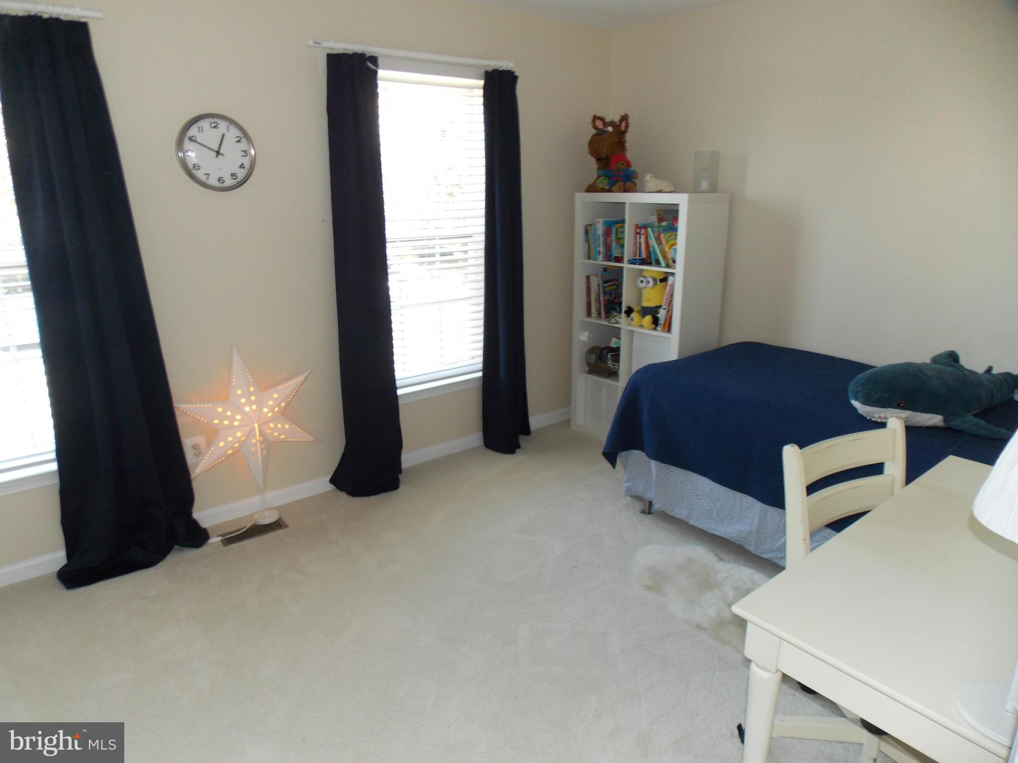 ASHBURN VILLAGE - Residential