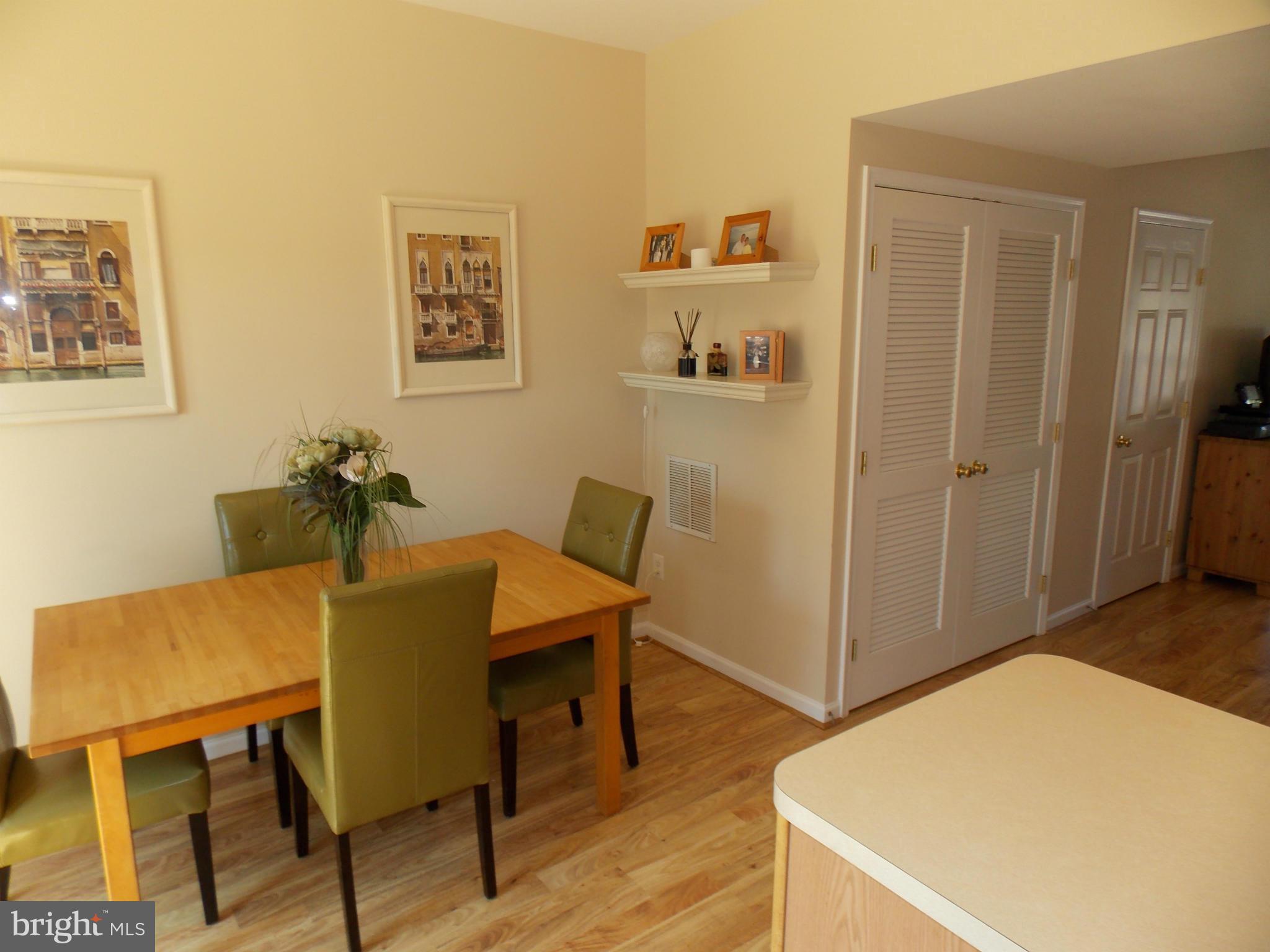 ASHBURN VILLAGE - Residential