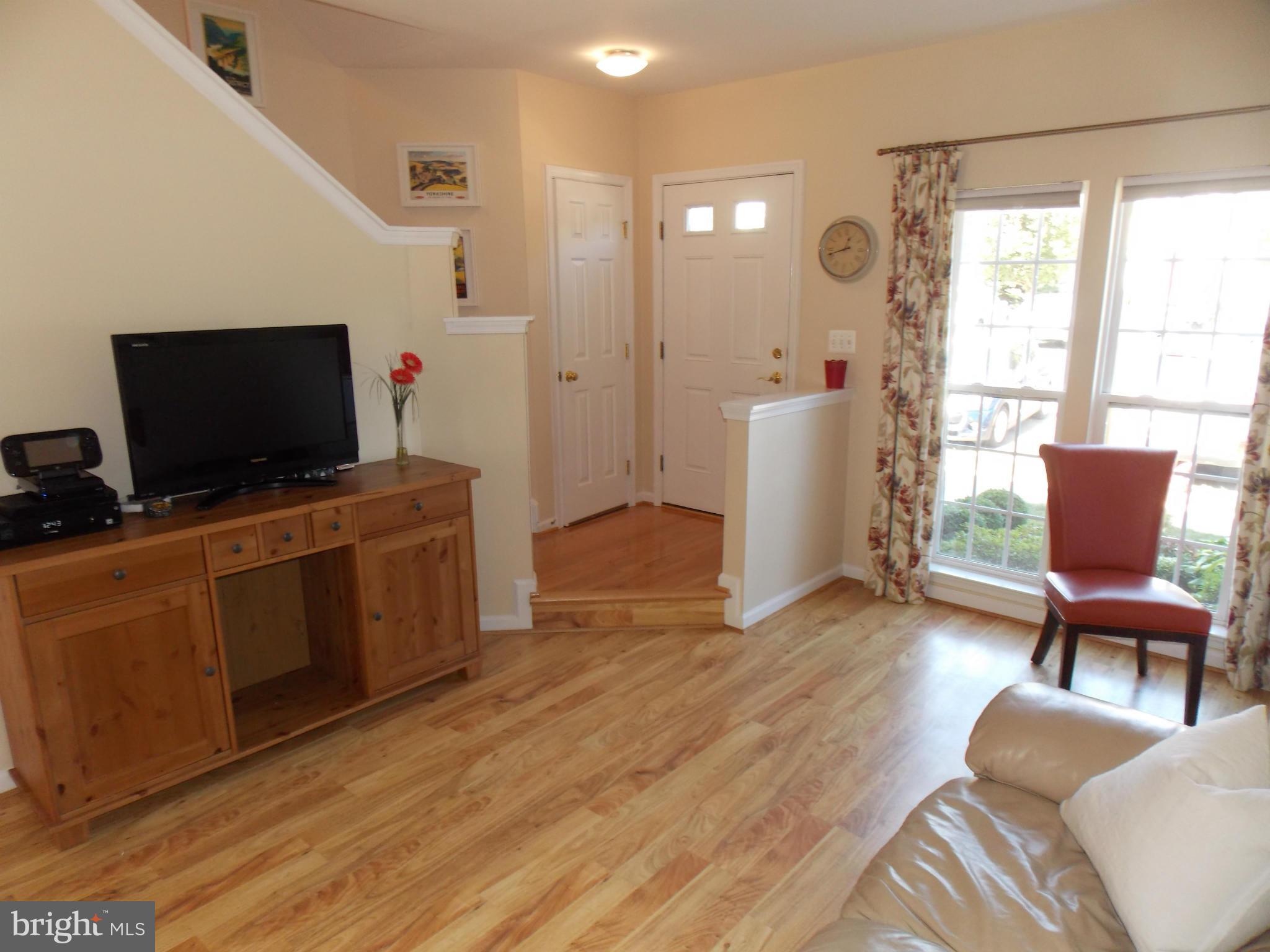 ASHBURN VILLAGE - Residential