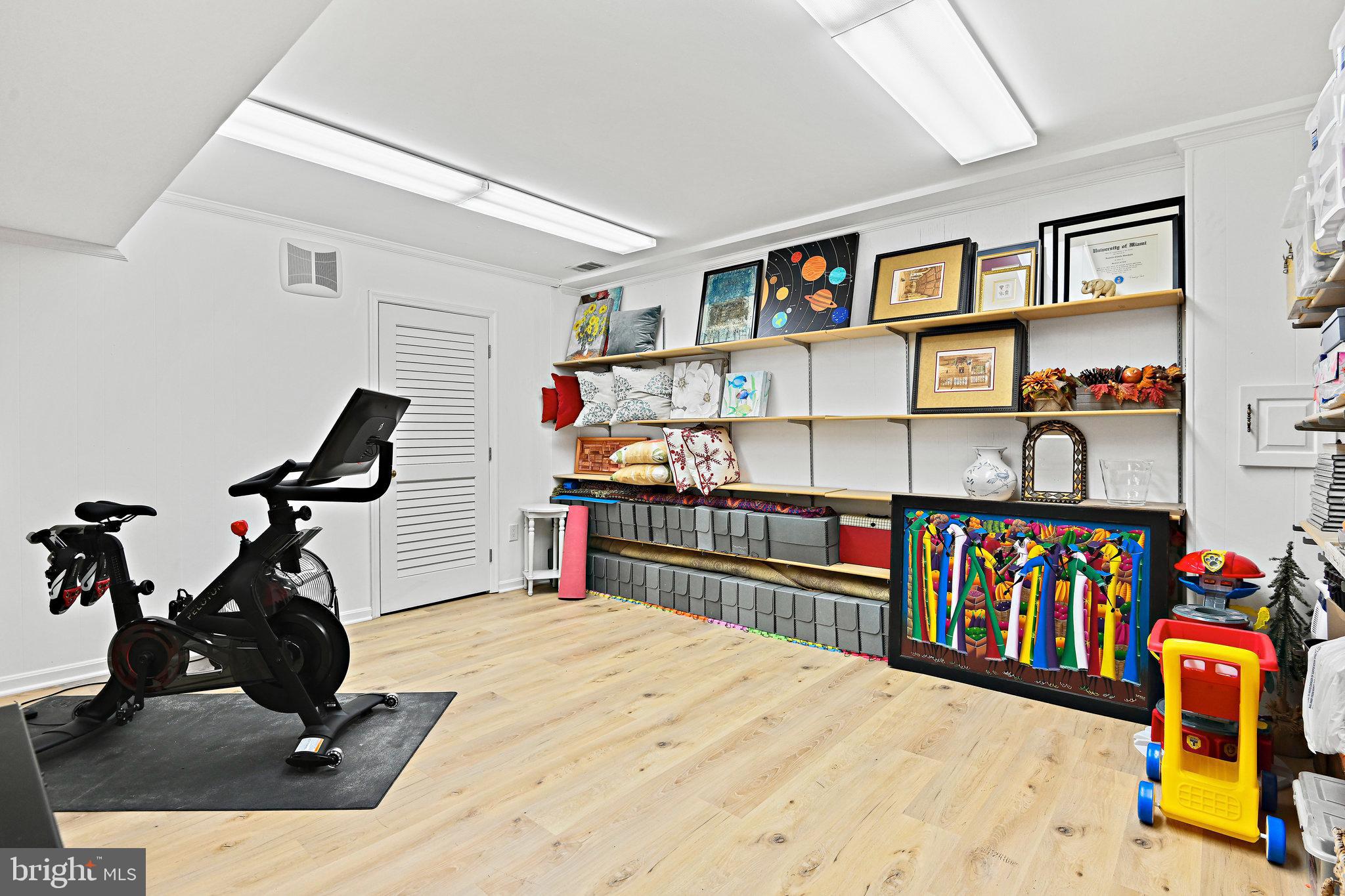 POTOMAC ESTATES - Residential