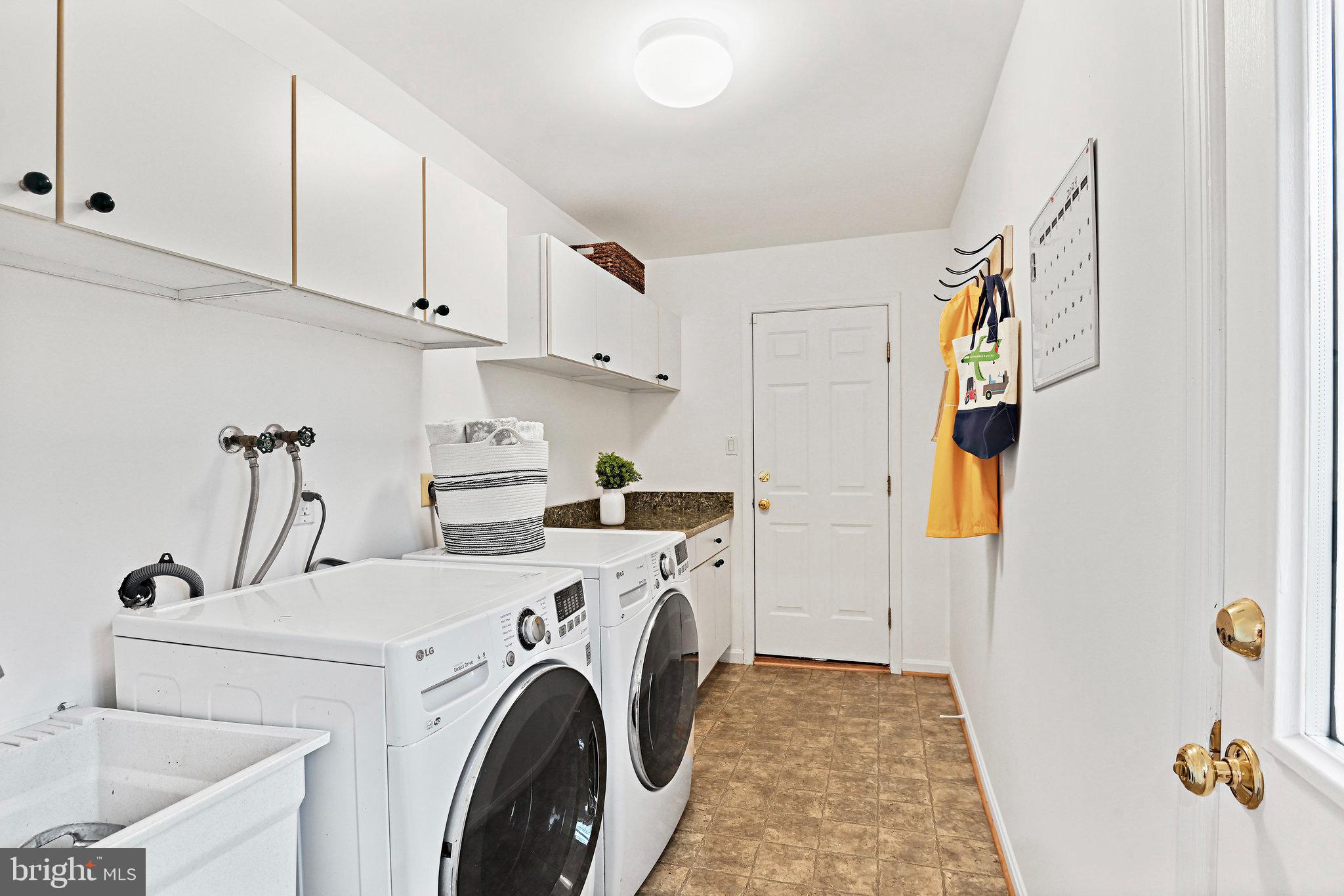 POTOMAC ESTATES - Residential