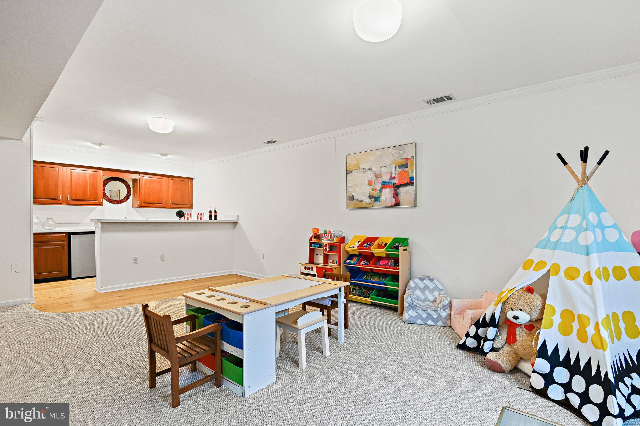 POTOMAC ESTATES - Residential