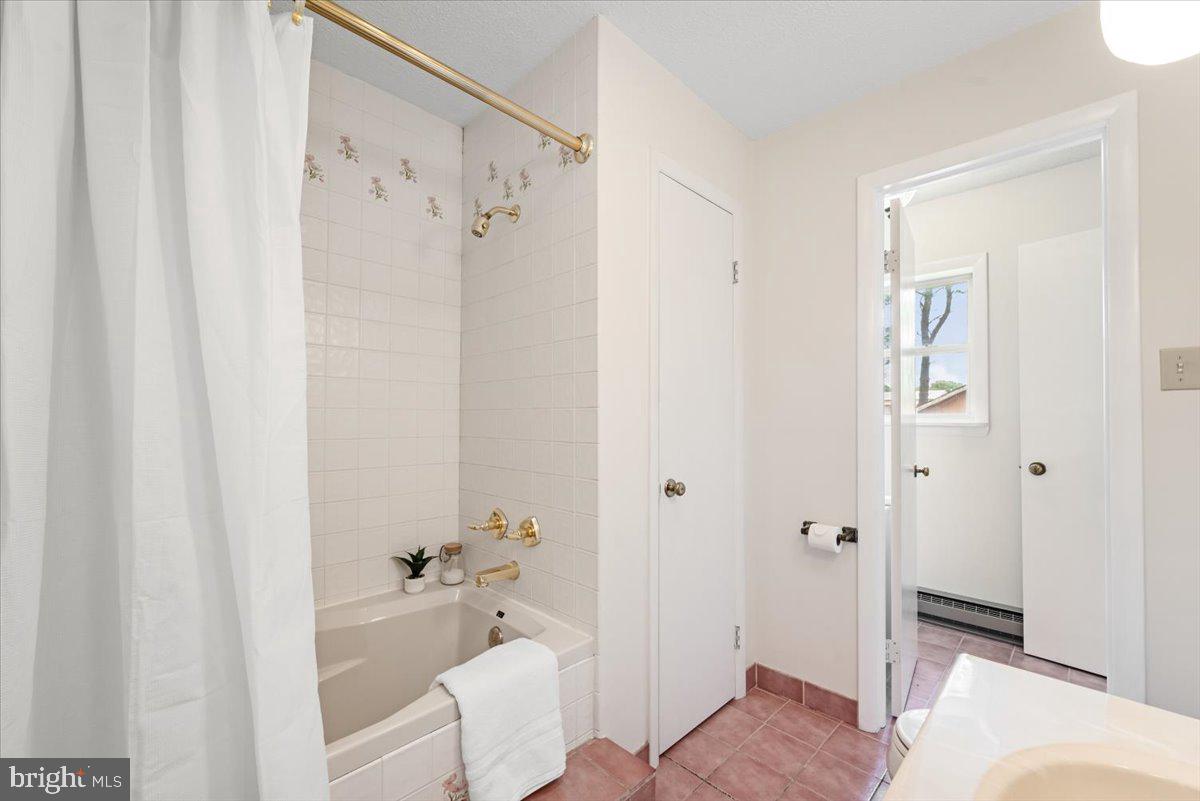 HERMITAGE RIDGE - Residential