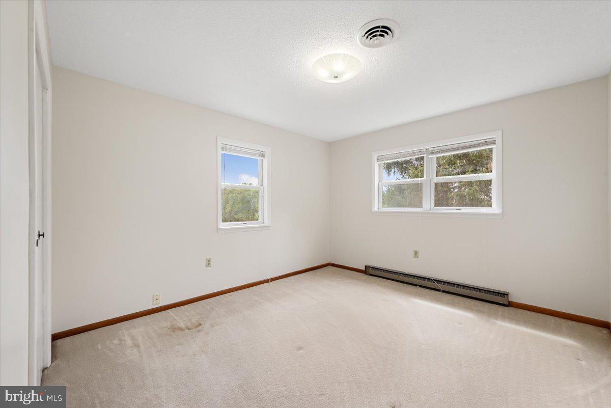 HERMITAGE RIDGE - Residential