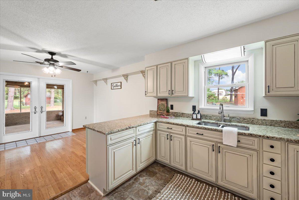 HERMITAGE RIDGE - Residential