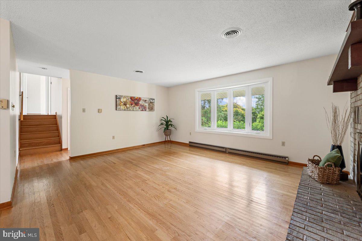 HERMITAGE RIDGE - Residential