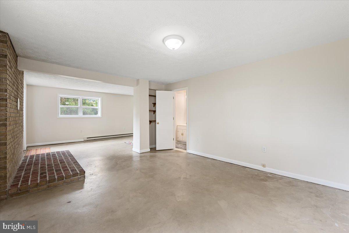 HERMITAGE RIDGE - Residential