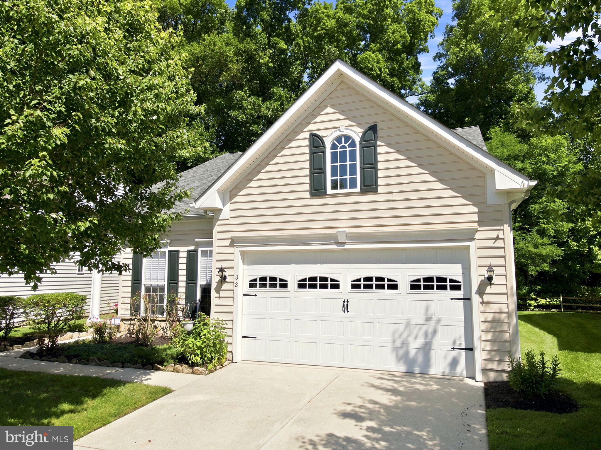 33 HEARTHSTONE BOULEVARD