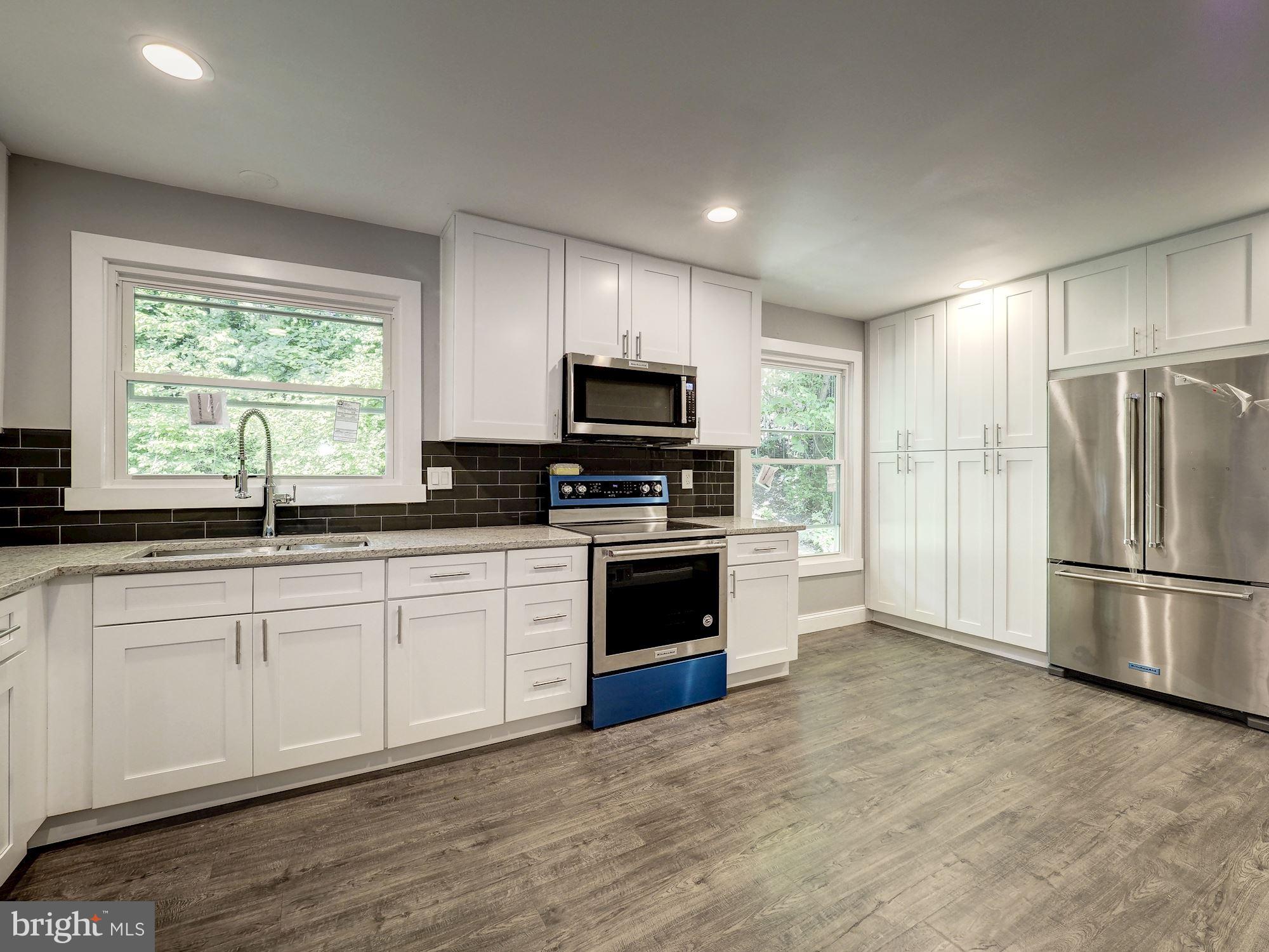 SNOWDENS MILL - Residential