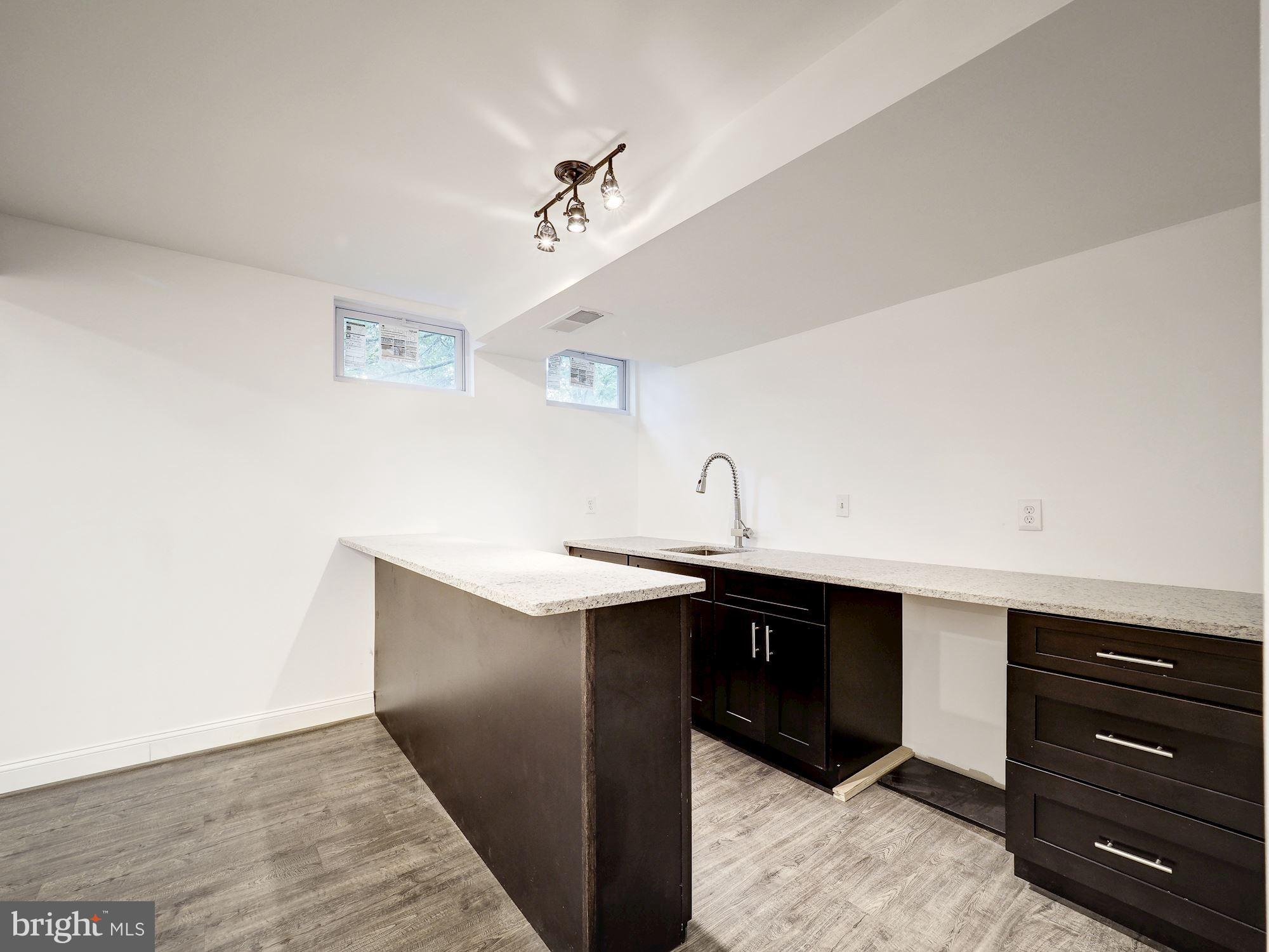 SNOWDENS MILL - Residential