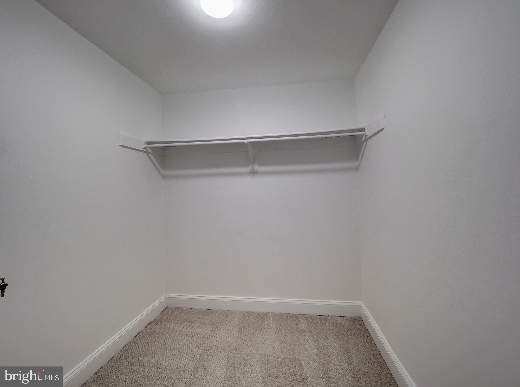 SNOWDENS MILL - Residential