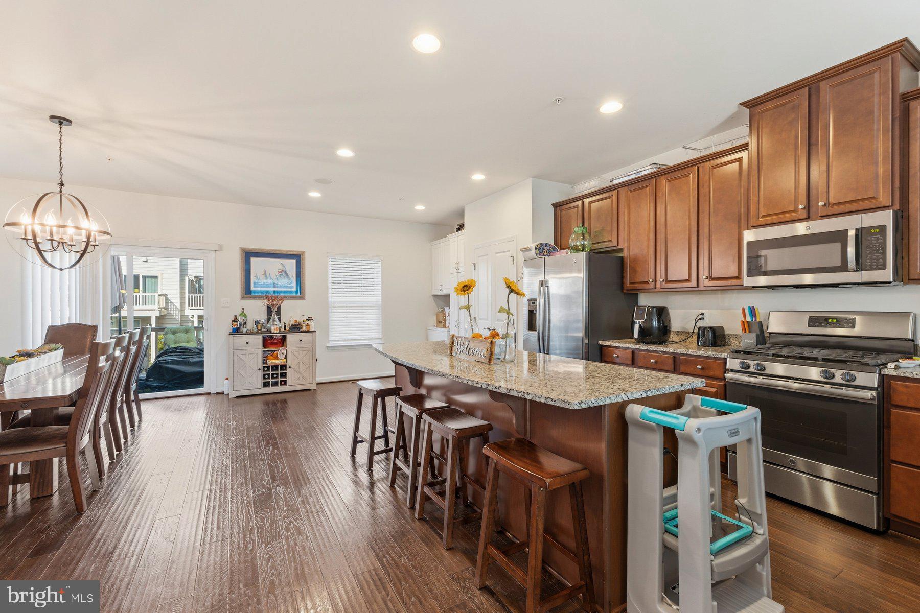 12217 TIMBERLAKE PLACE