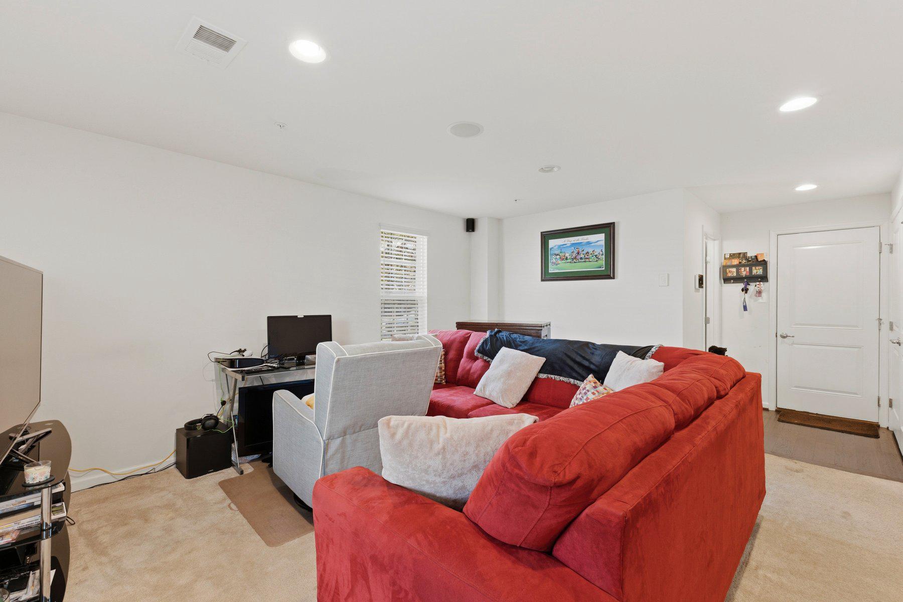 ADAMS CROSSING - Residential