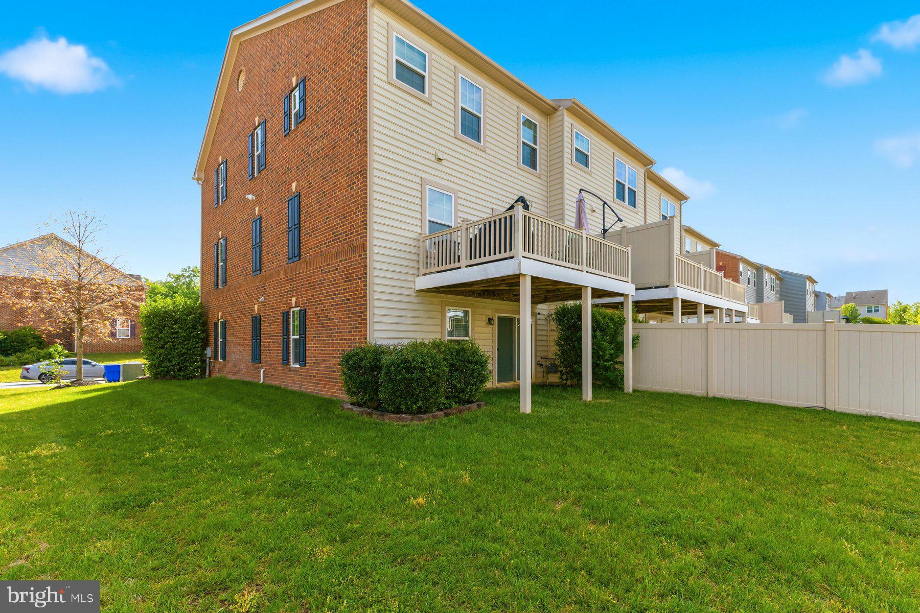 ADAMS CROSSING - Residential