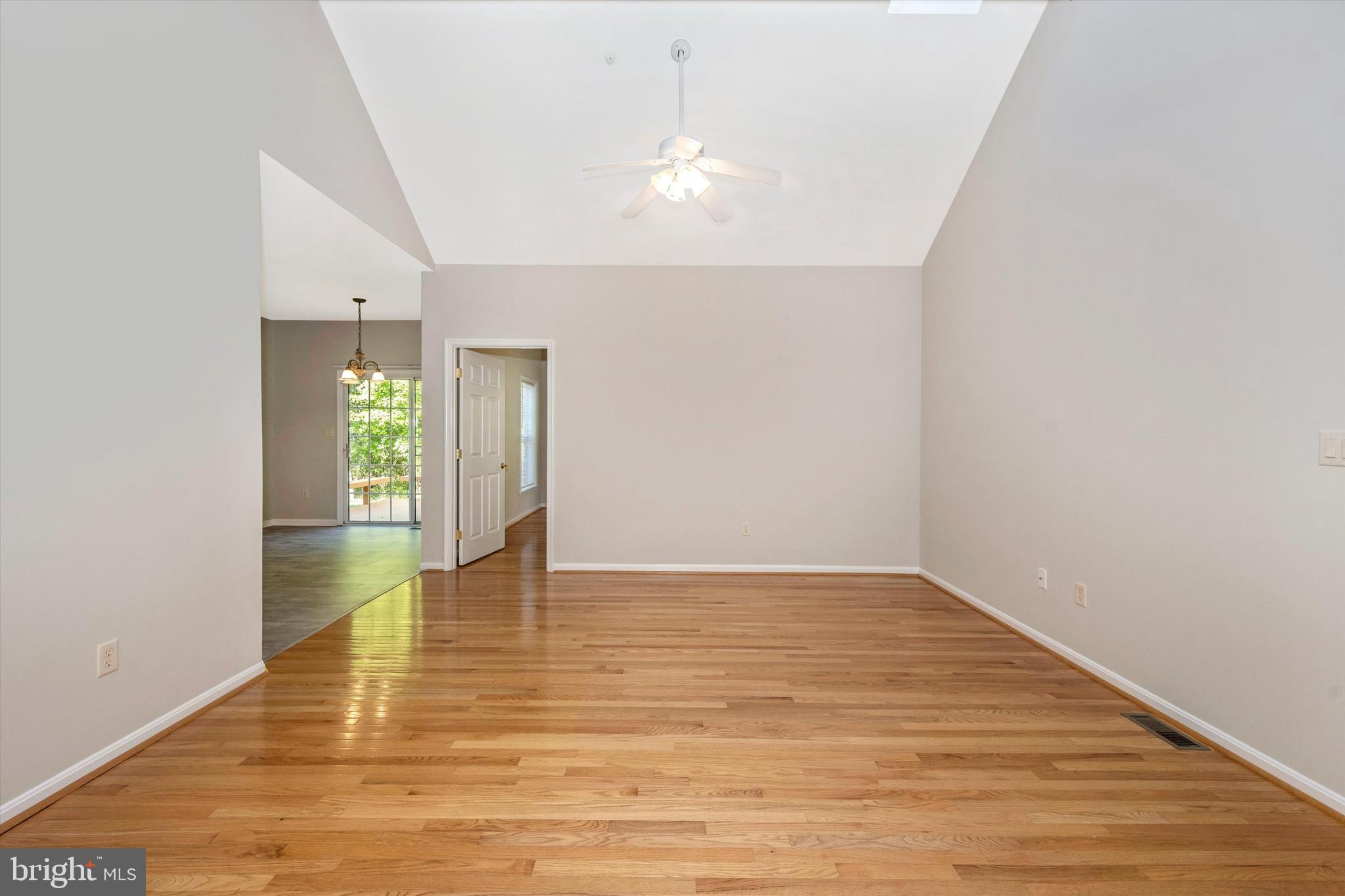 HICKORY CREST - Residential Lease