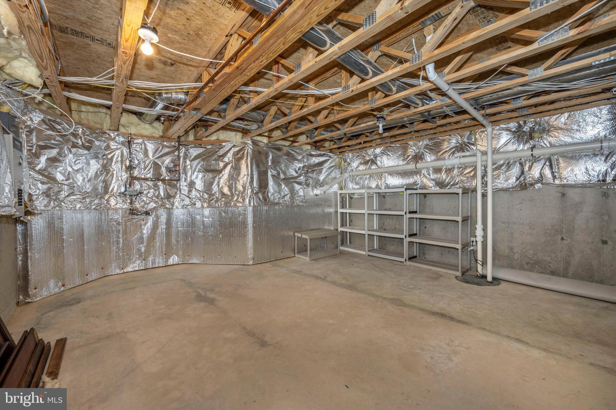 HICKORY CREST - Residential Lease