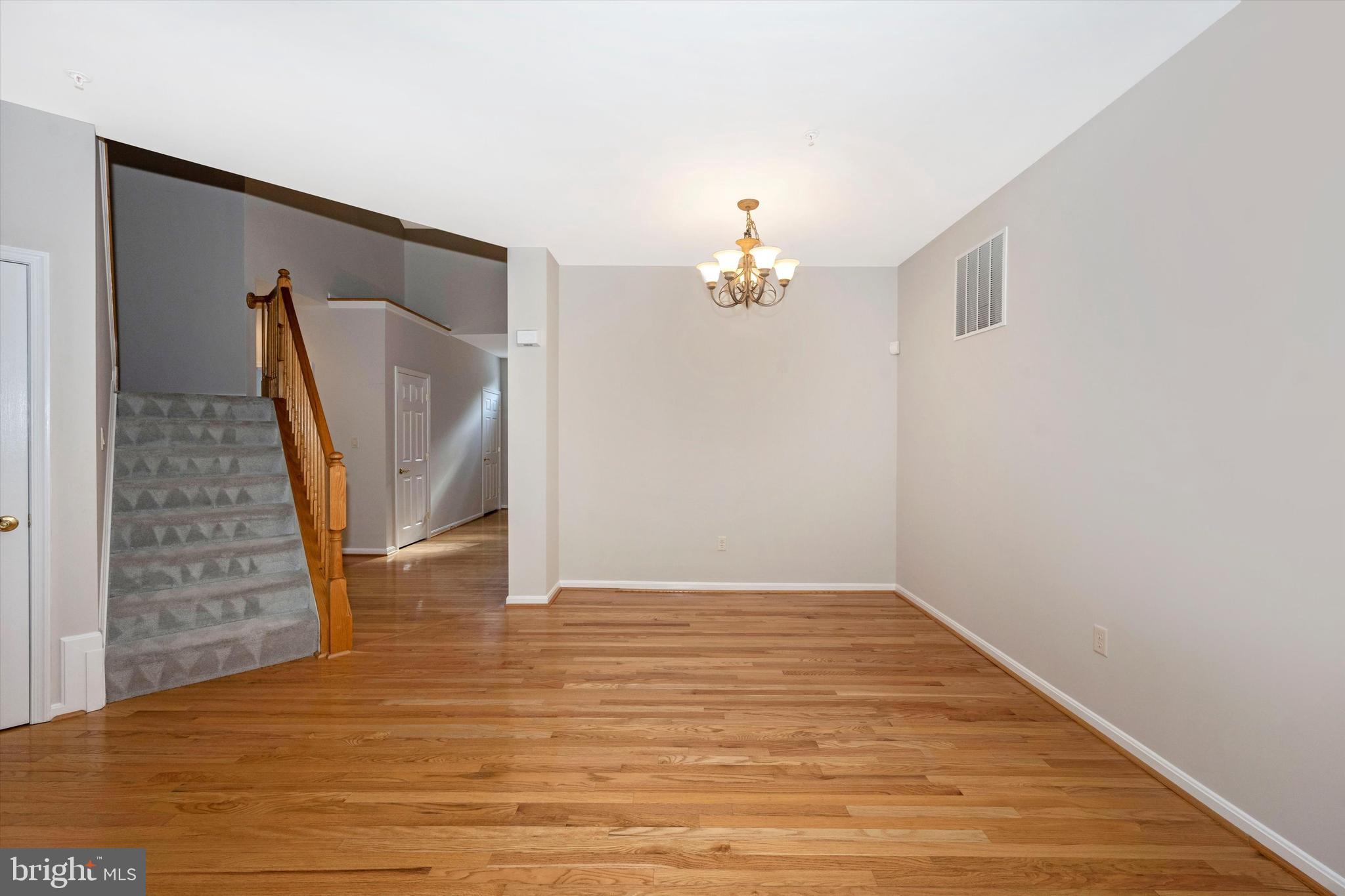 HICKORY CREST - Residential Lease