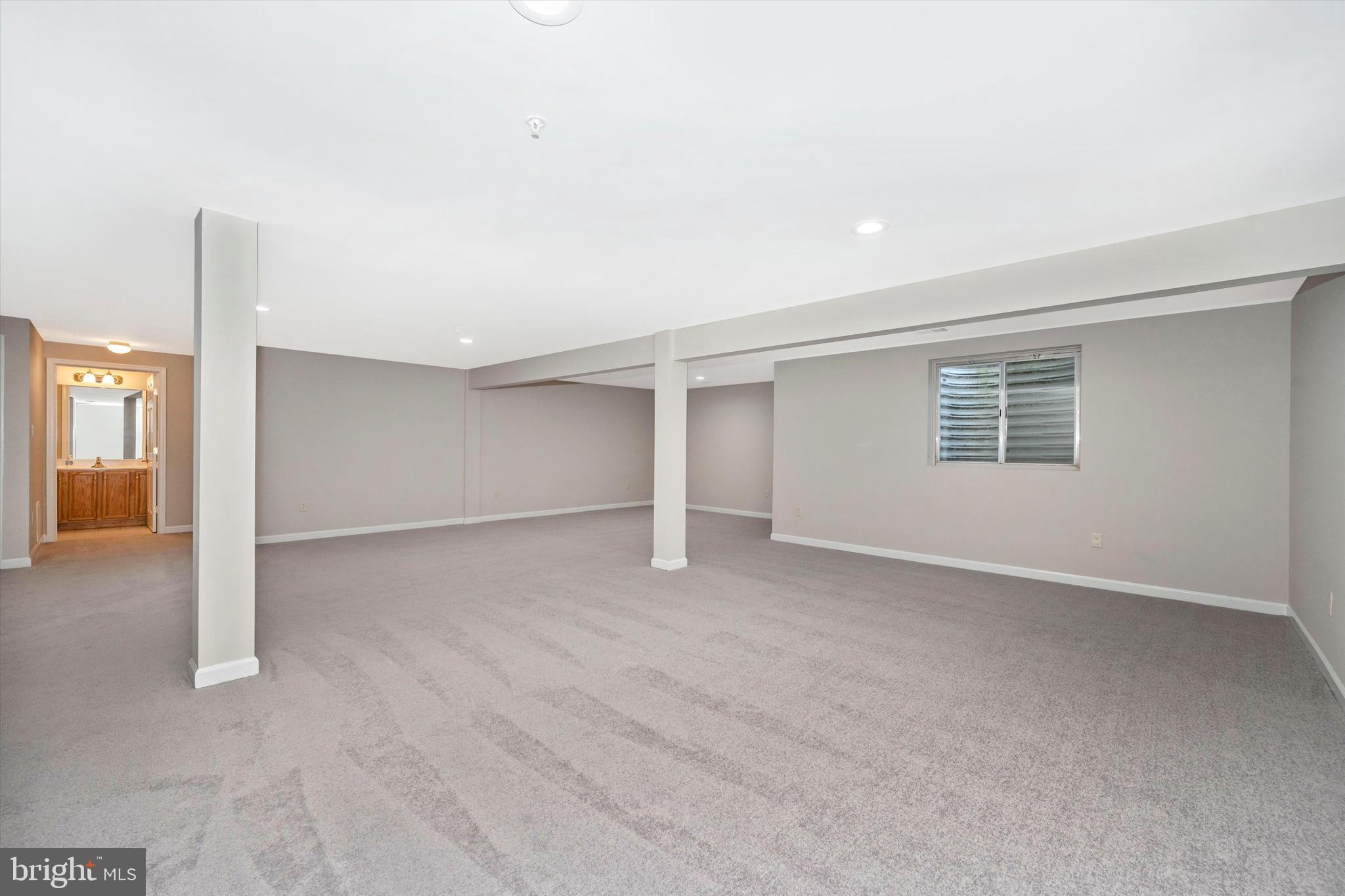 HICKORY CREST - Residential Lease