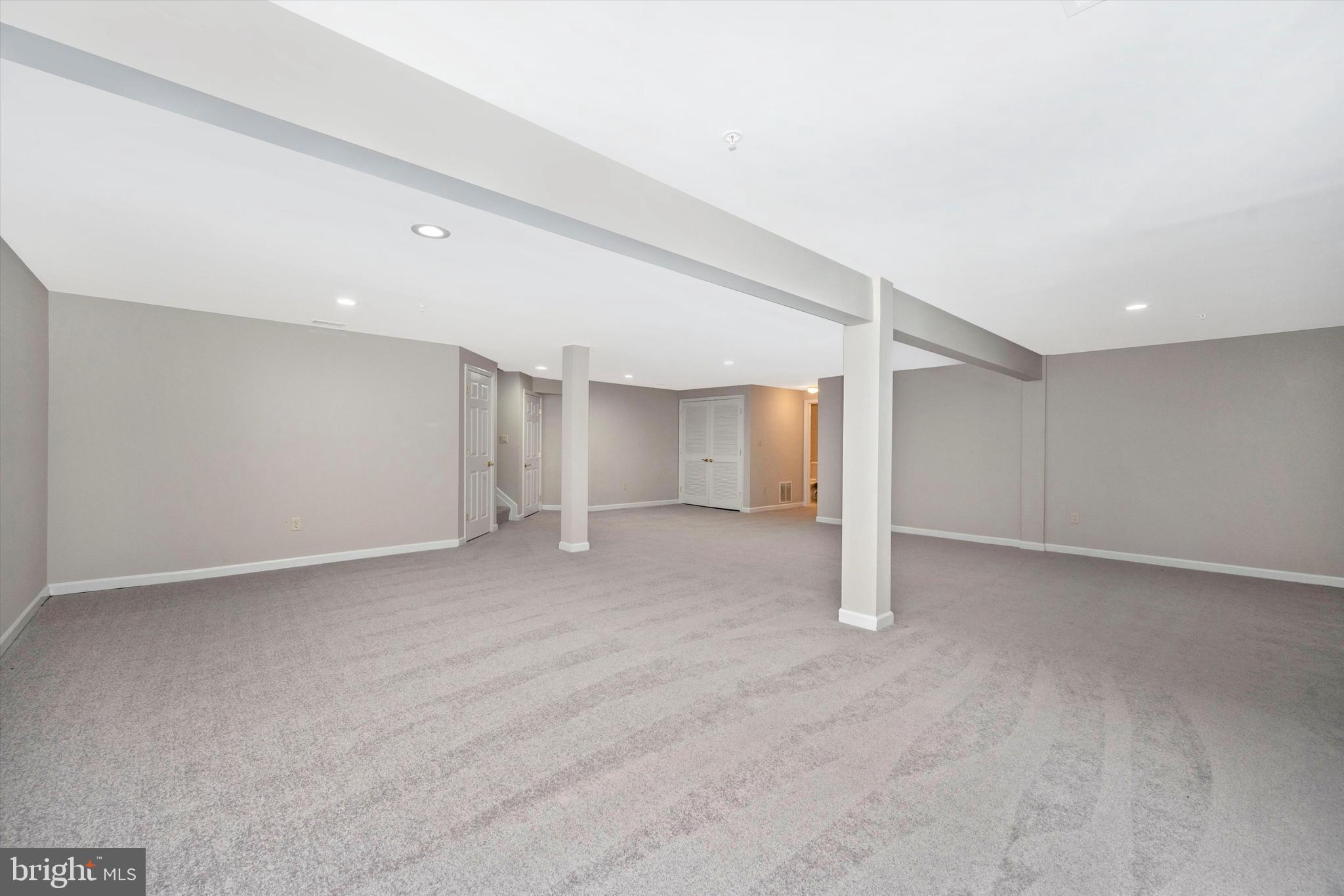 HICKORY CREST - Residential Lease