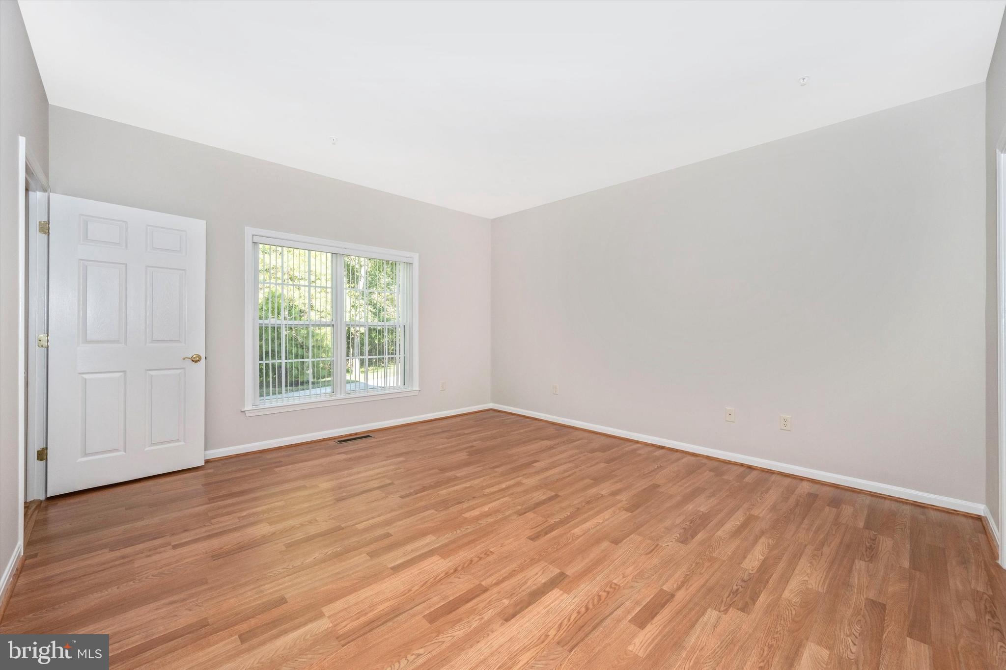 HICKORY CREST - Residential Lease