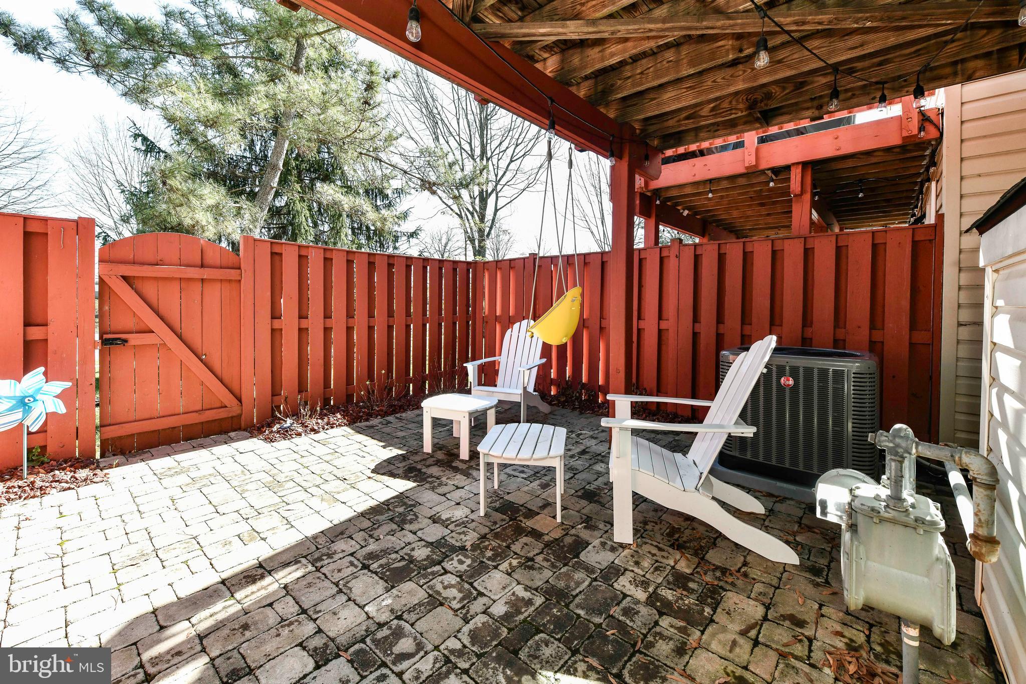 KINGSTOWNE - Residential Lease