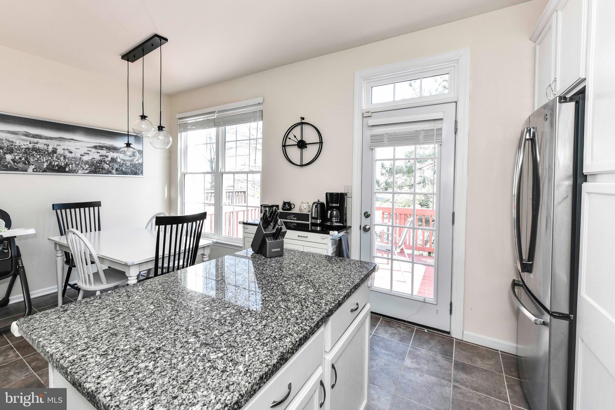 KINGSTOWNE - Residential Lease