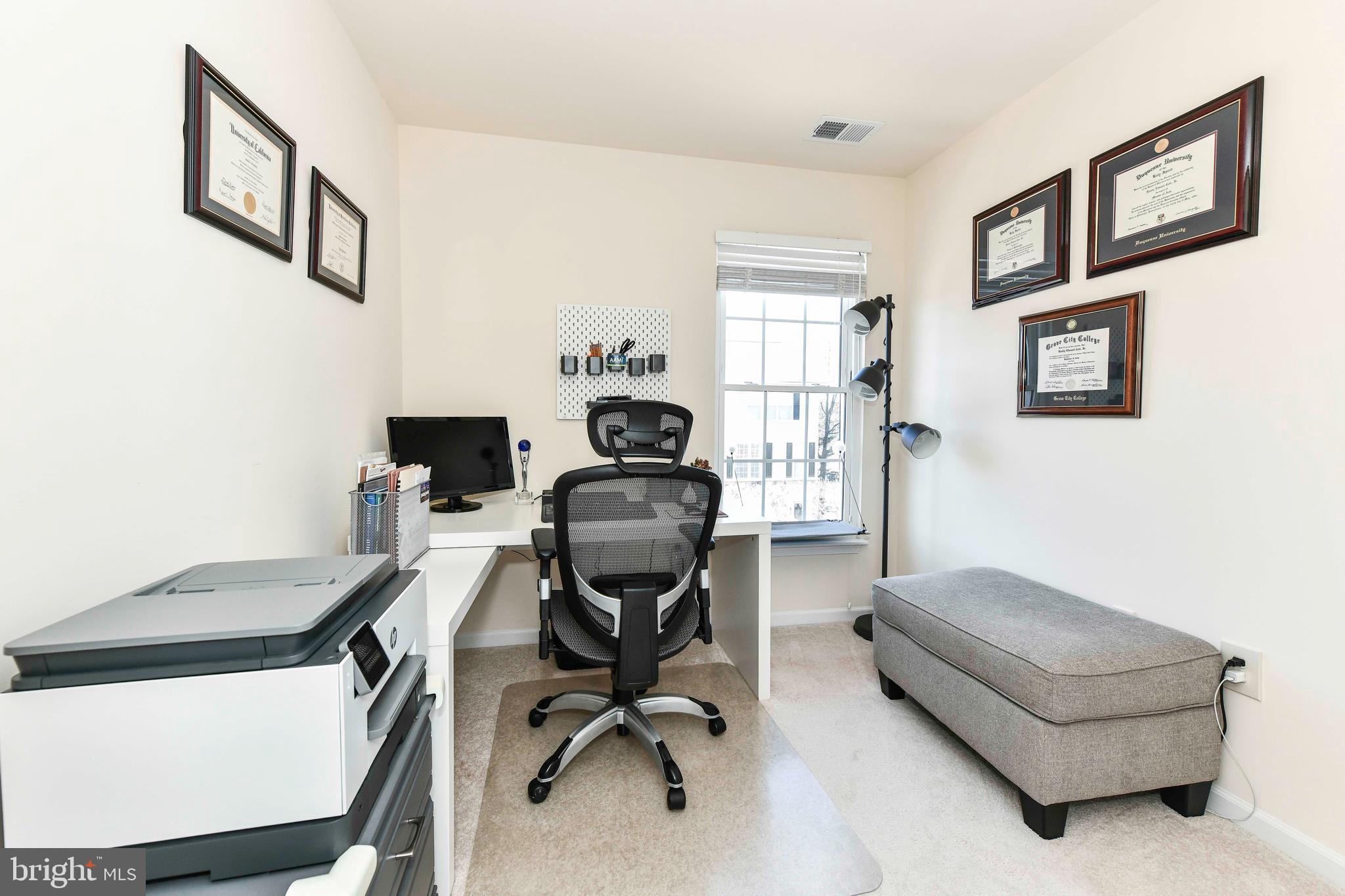 KINGSTOWNE - Residential Lease