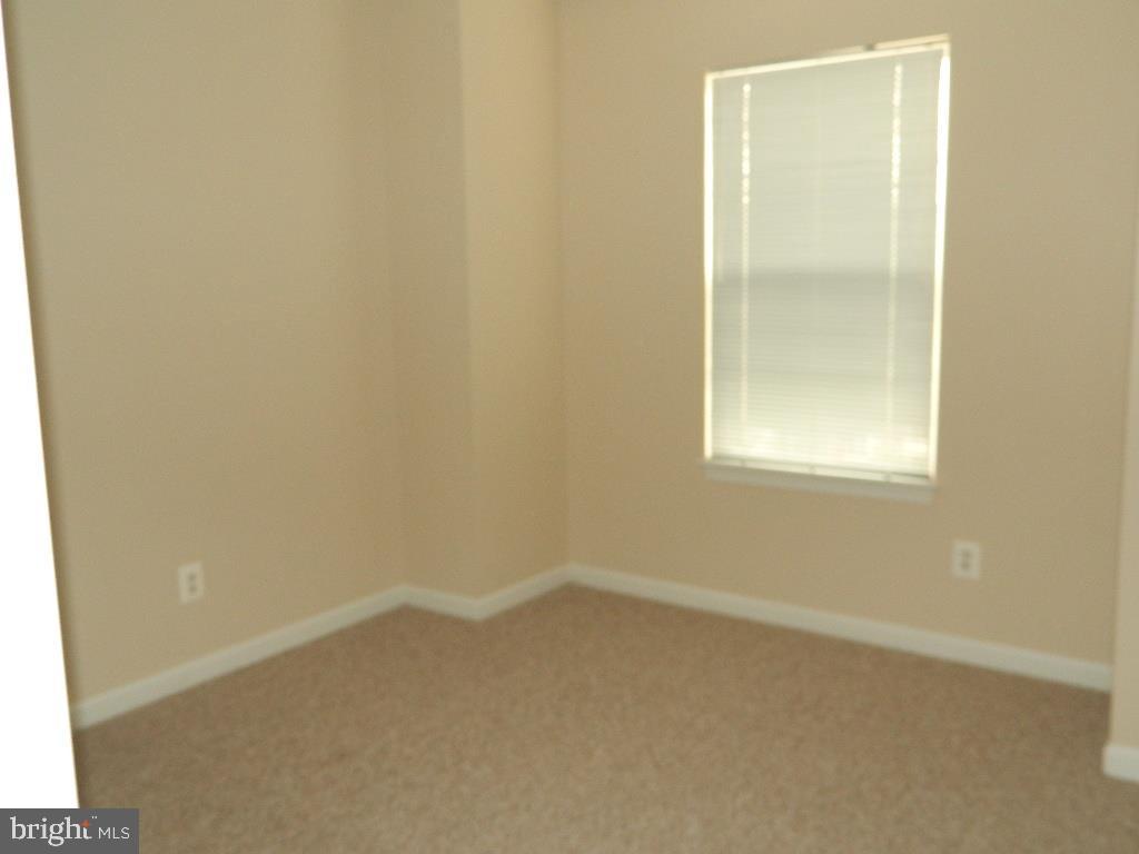 COLONIAL CROSSINGS - Residential