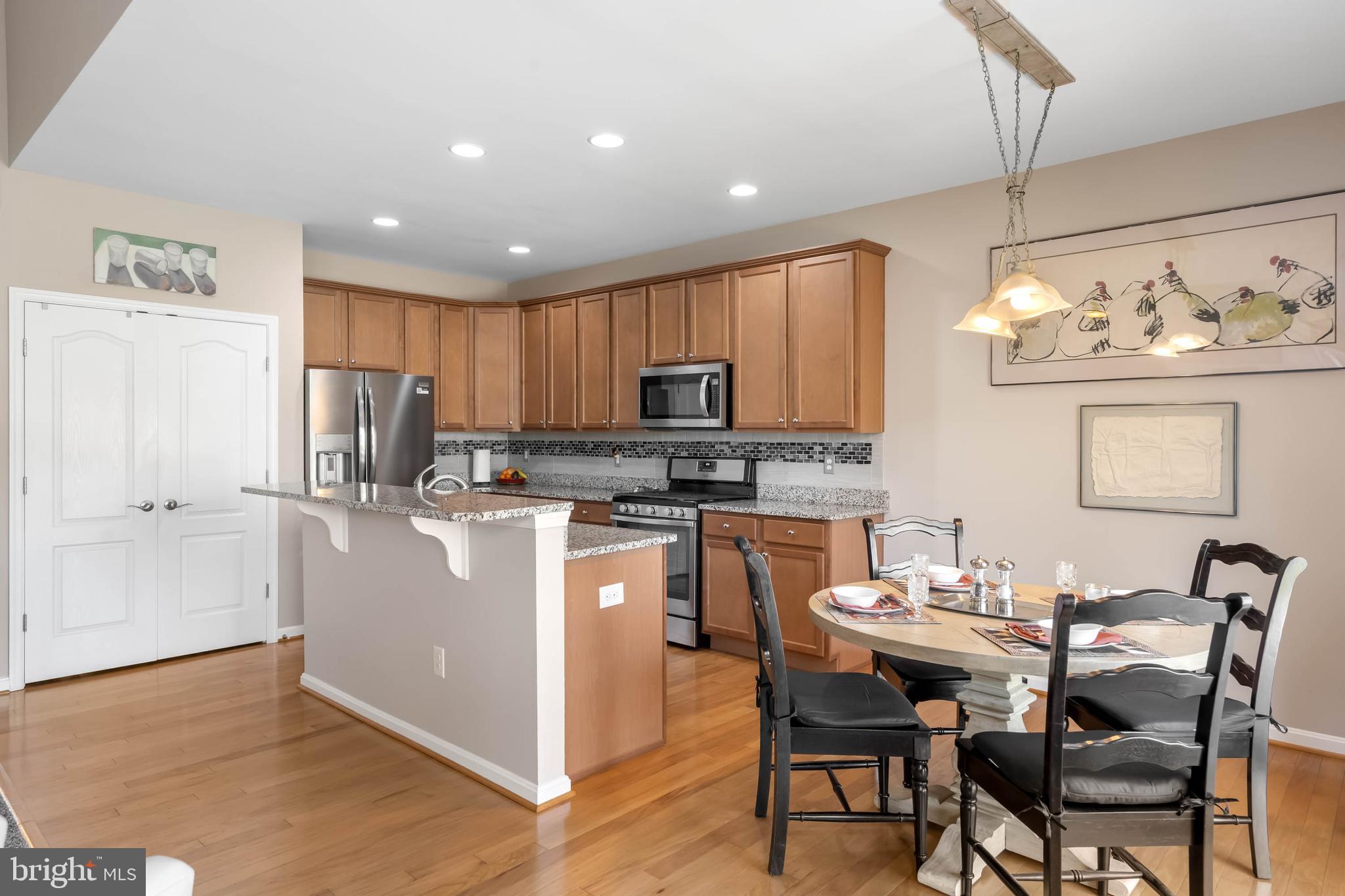 ASHLEY MANOR - Residential